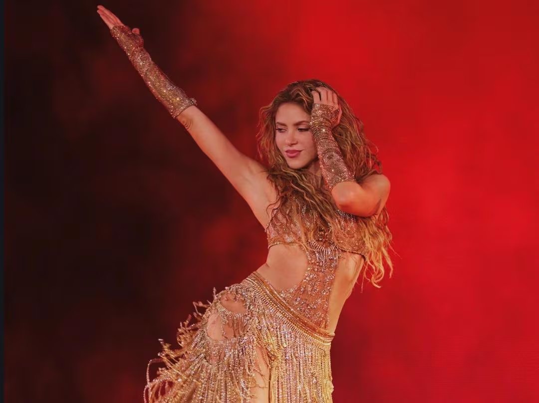 Shakira realiza posturas avanzadas de yoga y estiramientos exigentes con el fin de conservar la elasticidad necesaria para sus shows. (Shakira / Instagram)