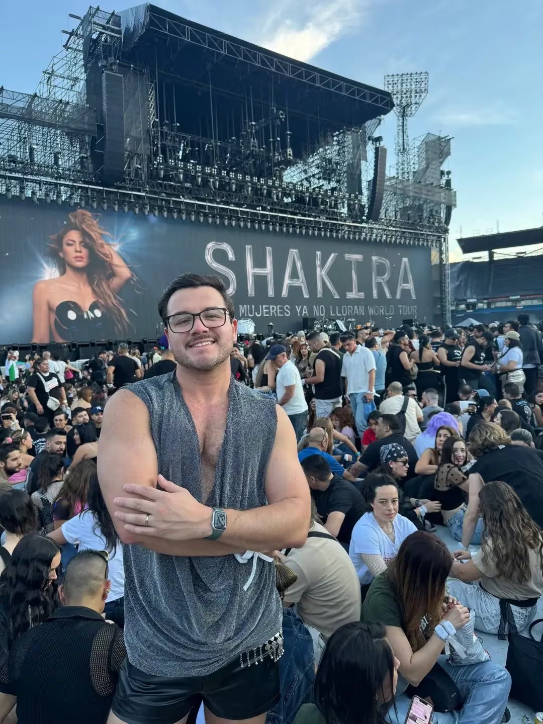 Jorge Ruiz, seguidor de Shakira, en el concierto de la cantante en Medellín, el pasado mes de abril. (Cedida)