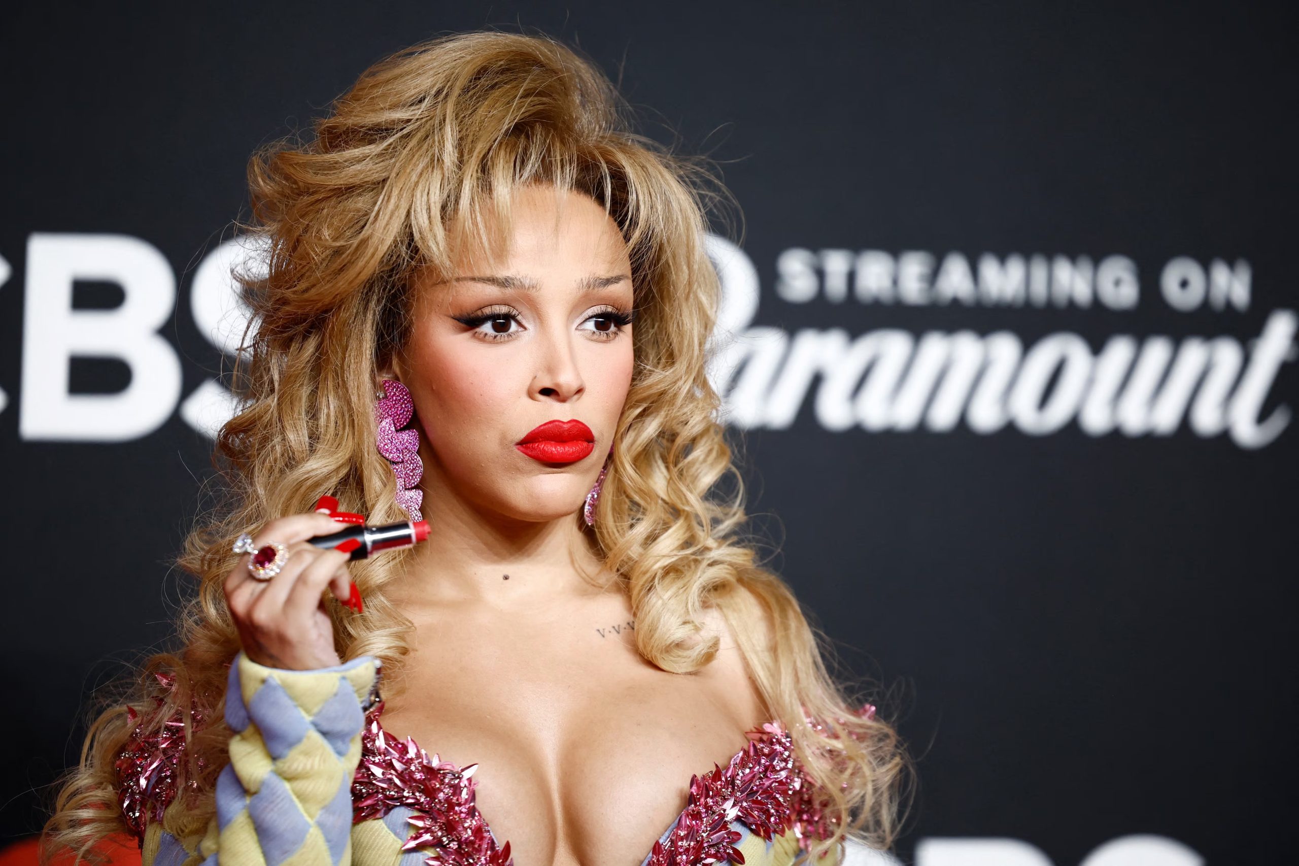 En una entrevista con Rolling Stone, Doja Cat aseguró que dejó de fumar cigarrillos después de una mala experiencia con ácido (REUTERS/Kylie Cooper)