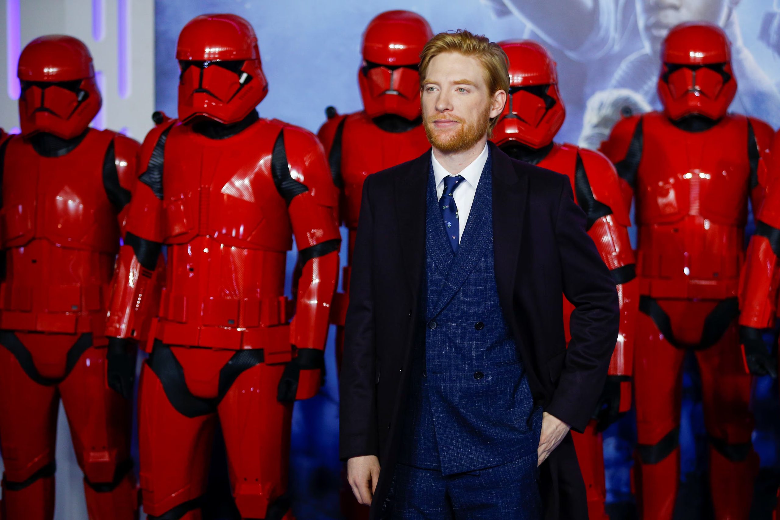 Domhnall Gleeson descartó imitar el acento de Werner Herzog cuando descubrió que su personaje en Bucking Fastard tenía rasgos del director alemán (REUTERS/Henry Nicholls)