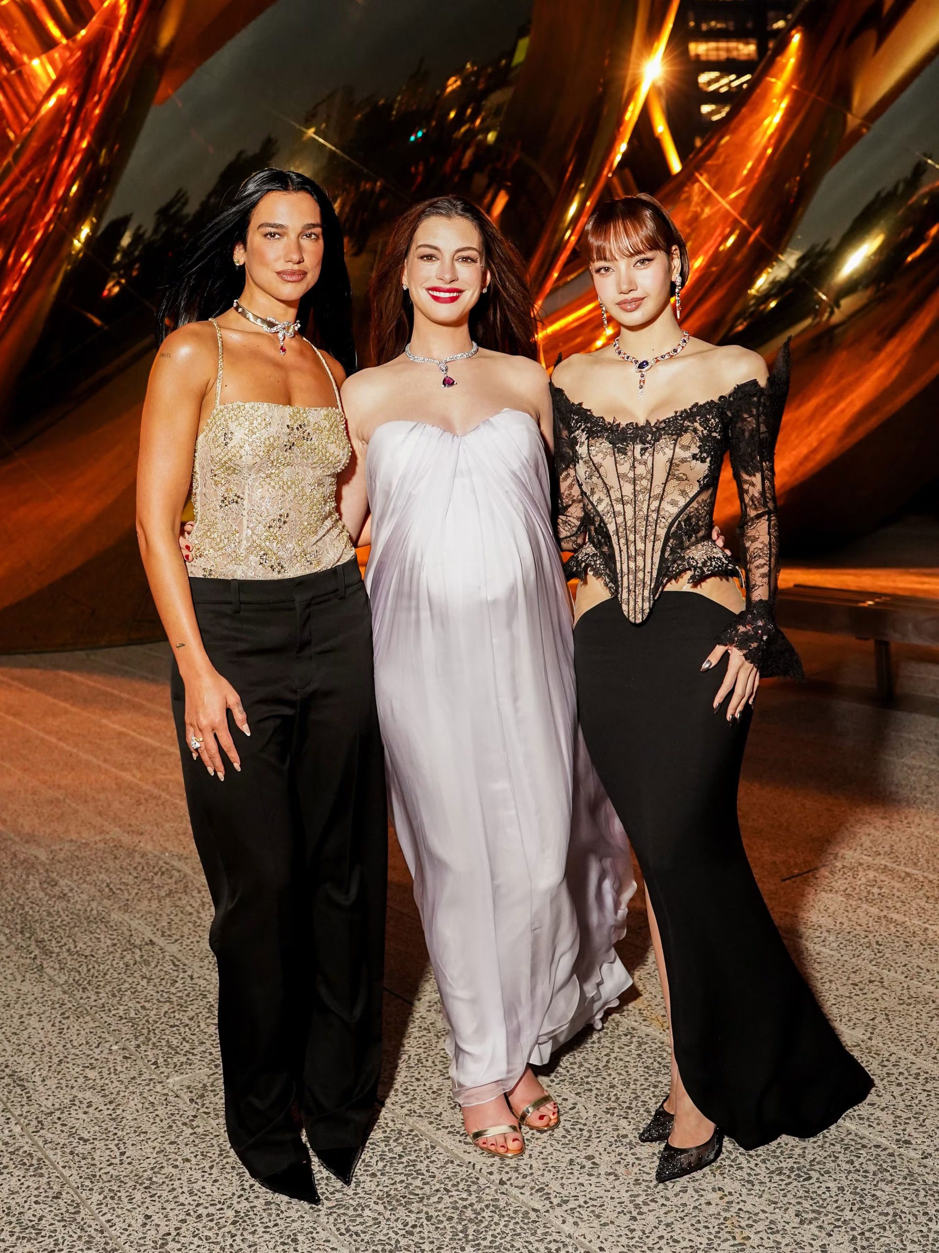 Las tres embajadoras globales de Bulgari utilizaron gargantillas como eje de sus estilismos (Instagram Bvlgari)