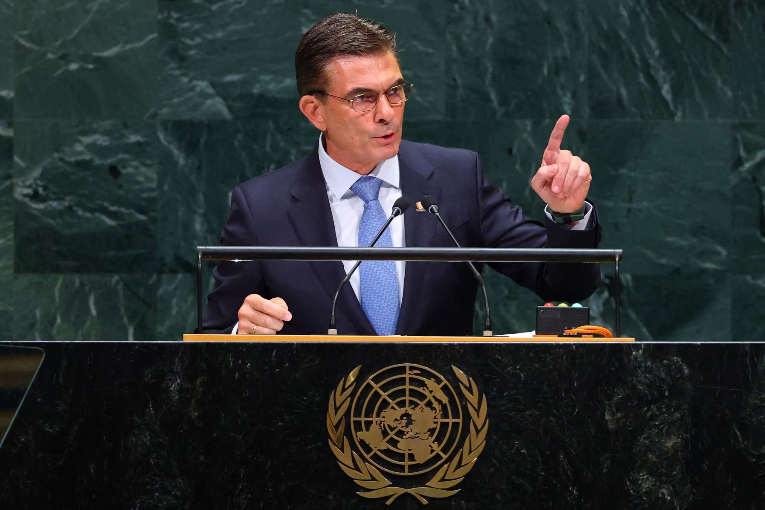 Rodrigo Paz, presidente de Bolivia, durante su intervención ante la Asamblea General de la ONU (REUTERS/Mike Segar)