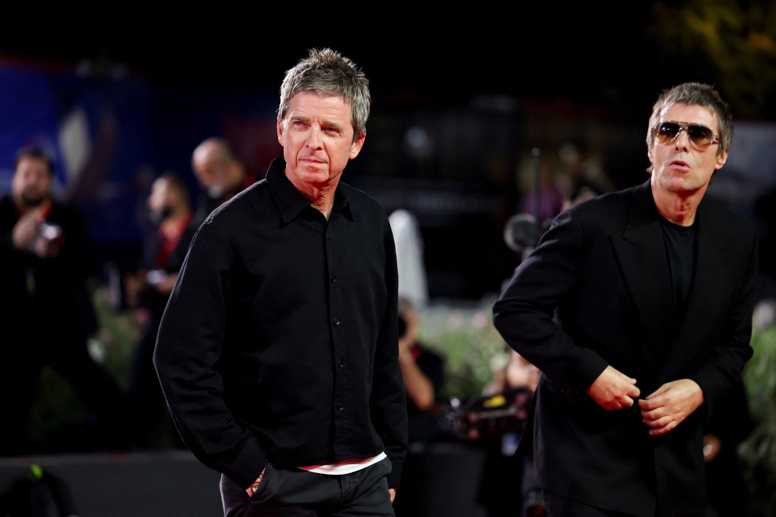 Noel Gallagher apuesta por una composición ajustada de líneas limpias y tonos oscuros (REUTERS/Yara Nardi)