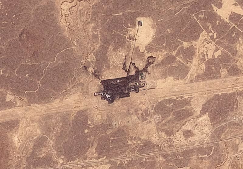 Imagen satelital muestra daños en la instalación del oleoducto Este-Oeste en la región de Hiyaz, Arabia Saudita, el 11 de septiembre de 2026 (REUTERS)