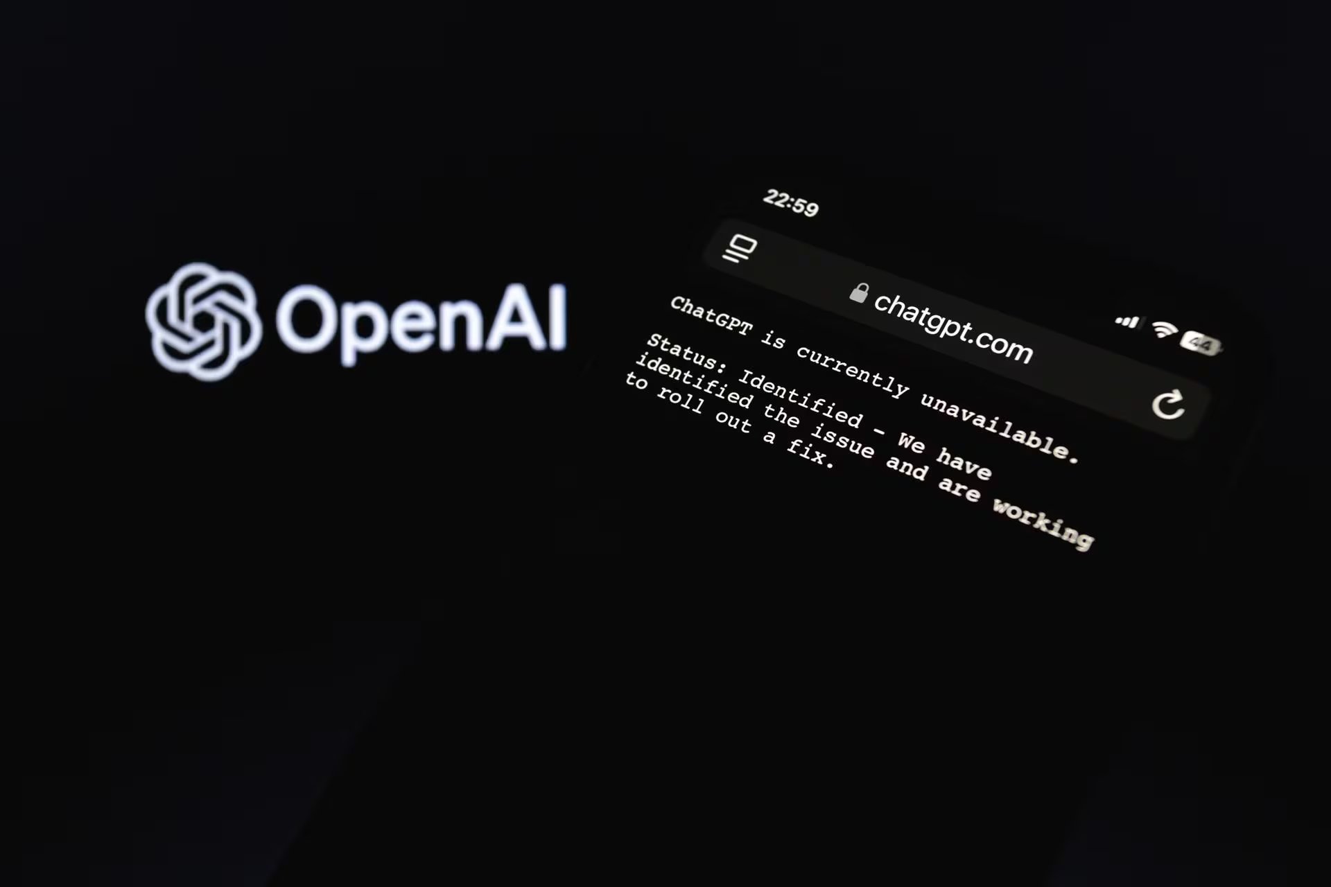 ChatGPT es la herramienta de IA de OpenAI y es compatible con múltiples dispositivos. (Foto: Europa Press)