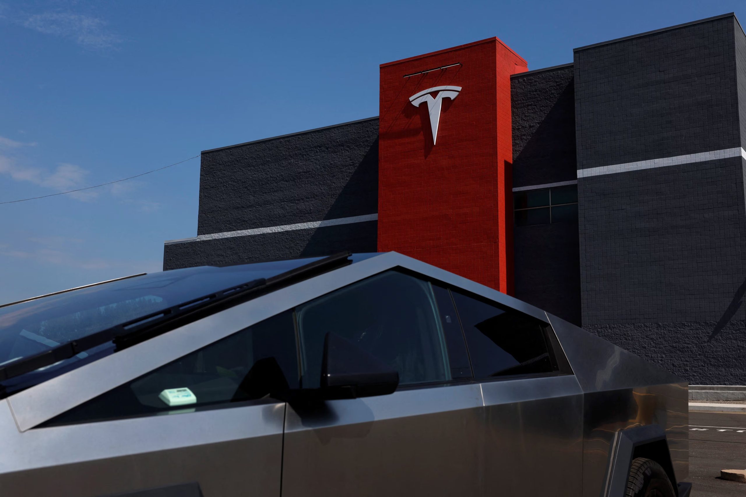 Tesla perdió peso en los activos de Musk después de las ventas de acciones por 23.000 millones de dólares para comprar Twitter en 2022 (REUTERS/Shannon Stapleton)
