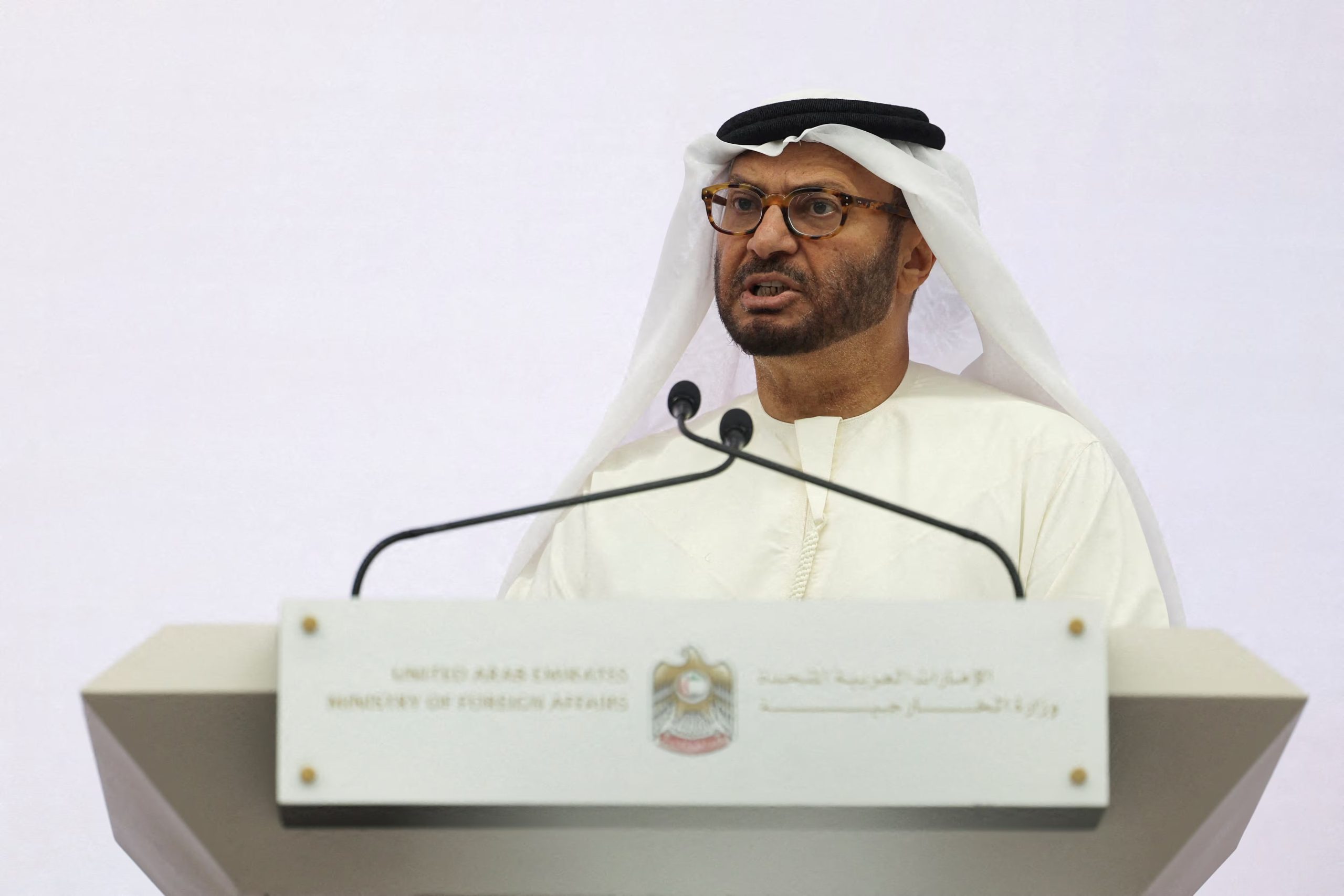 Anwar Gargash, asesor diplomático del presidente de Emiratos Árabes Unidos, afirmó en Abu Dabi que las exportaciones energéticas de su país no serán rehenes del conflicto en el Golfo. (REUTERS/ARCHIVO)