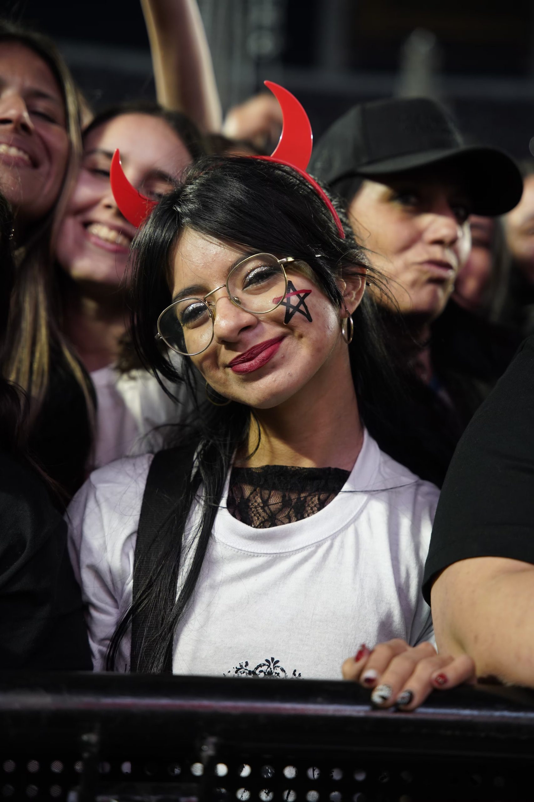 El público convirtió el Monumental en una fiesta para acompañar a Lali en su última fecha de gira
