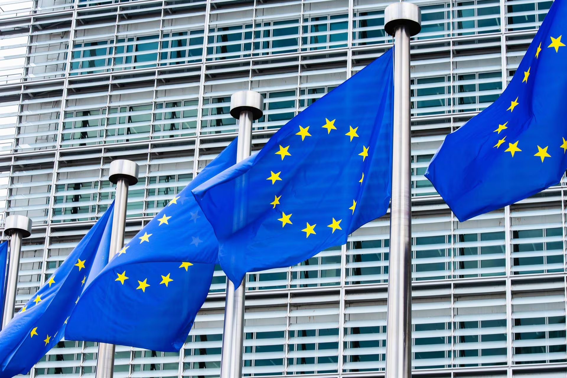 La Unión Europa busca ejercer más supervisión sobre la inteligencia artificial.