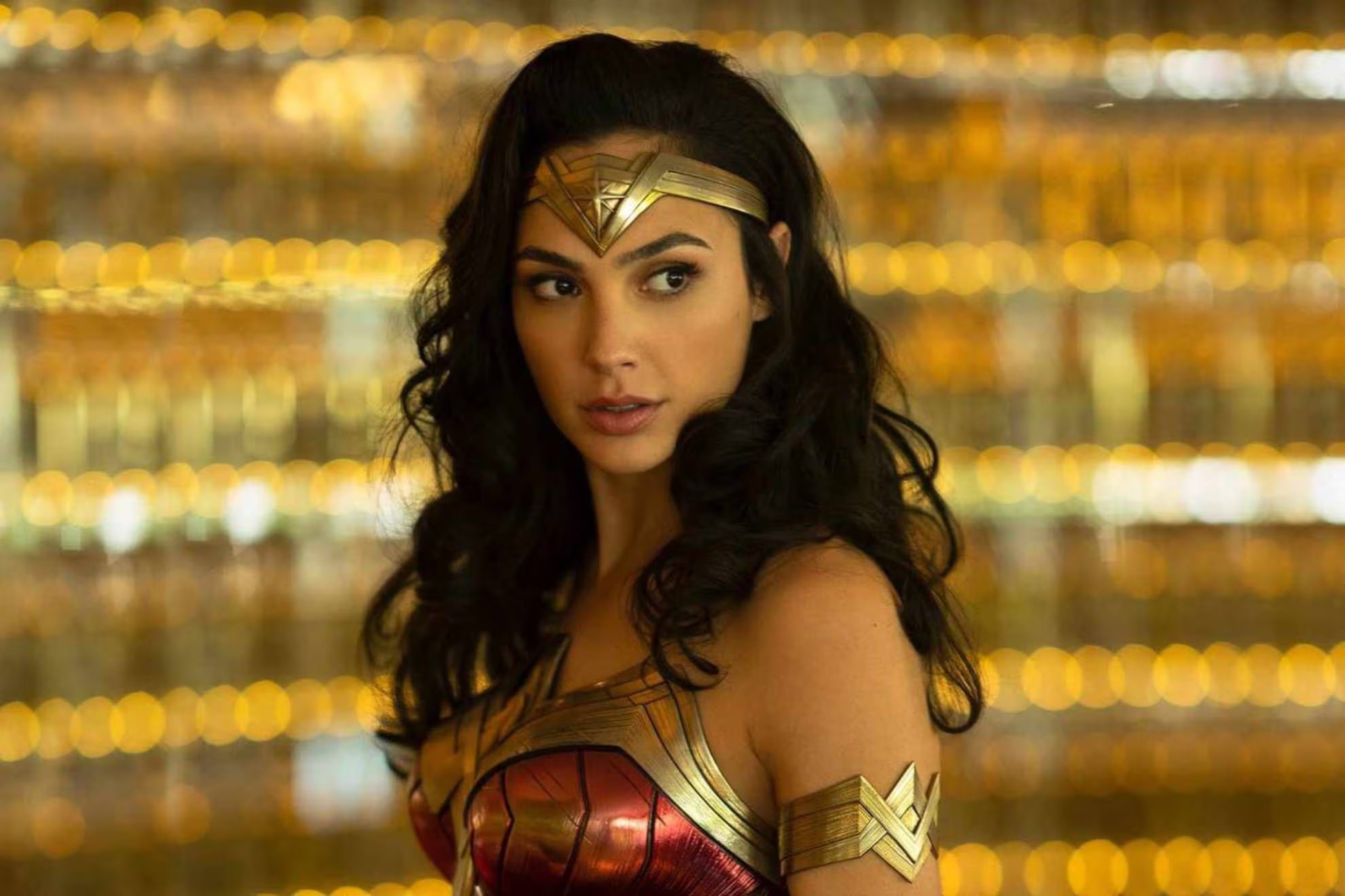 La actriz sostuvo que nunca recibió una comunicación directa que confirmara el final de su continuidad como Diana Prince.

 (Warner Bros)