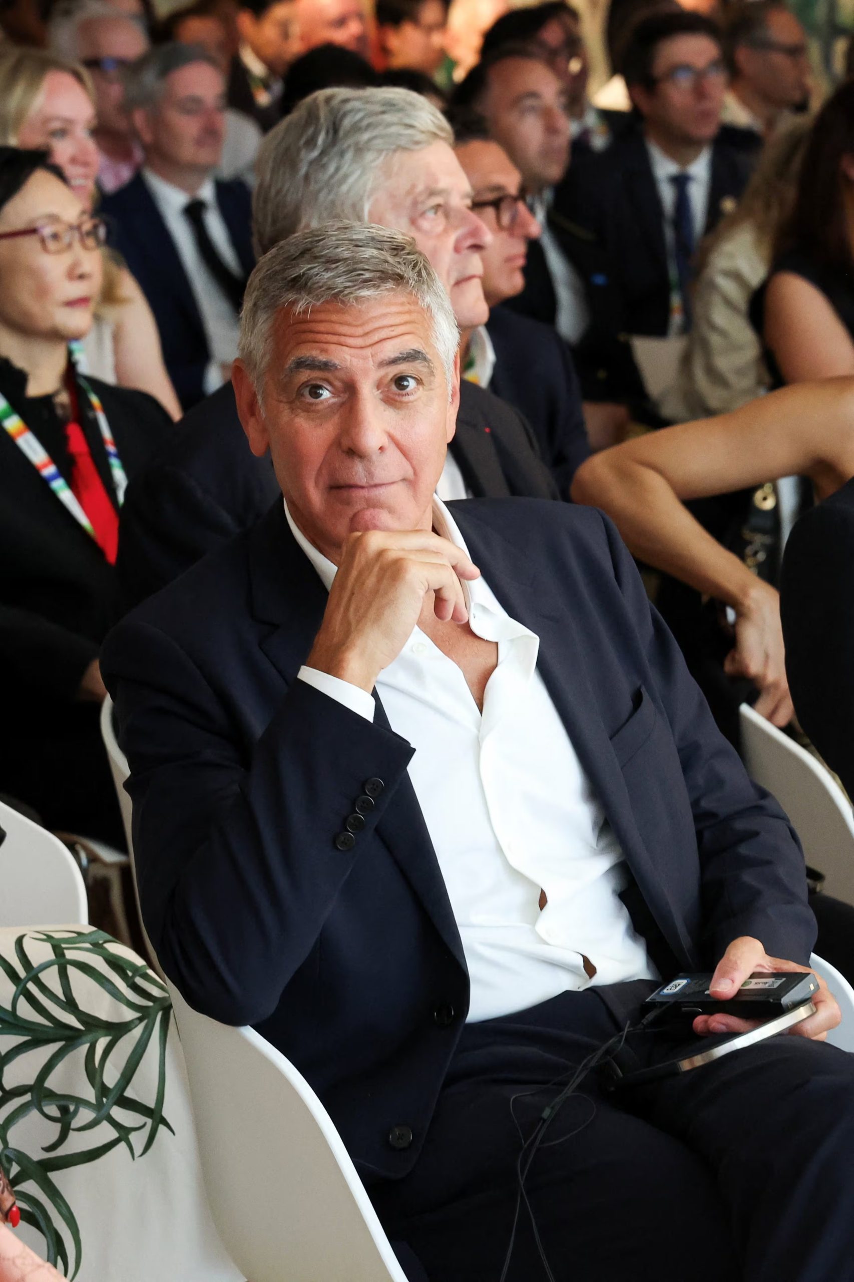 George Clooney se sinceró sobre sus experiencias con las drogas. REUTERS