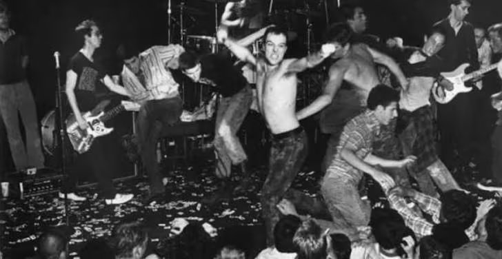 La programación comienza el viernes 2 de octubre con American Hardcore, documental estadounidense de 2006 dirigido por Paul Rachman. (Cineteca Nacional)