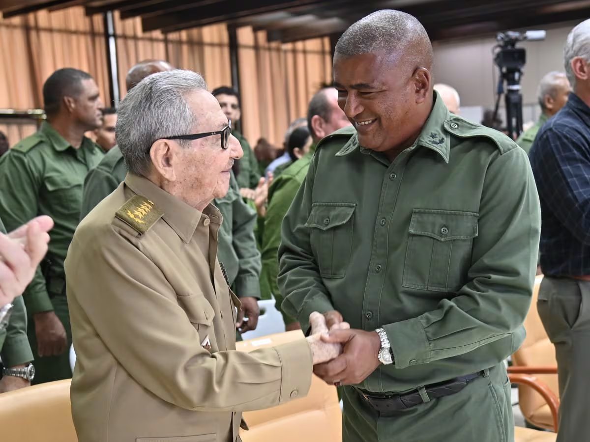 Las autoridades detuvieron a tres sospechosos en el operativo posterior a la agresión contra el alto oficial cubano. (Imagen retomada del gobierno de Cuba)