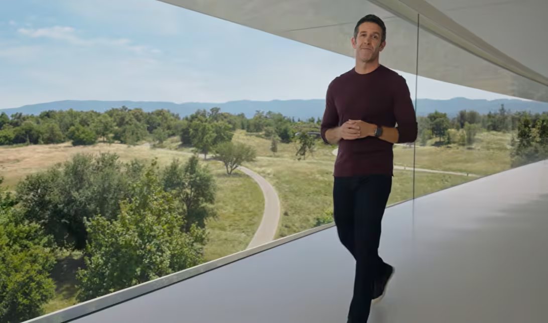 John Ternus presentó la última generación de los iPhone. - Apple Event 2026