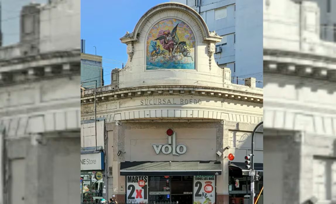 El fotógrafo vinculó su trabajo con el patrimonio arquitectónico de Buenos Aires, el deterioro de inmuebles protegidos y el riesgo de demolición de varias casas