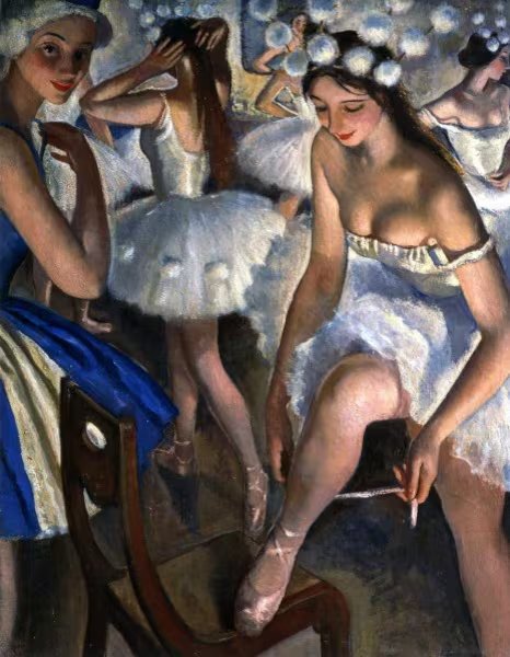 El acceso detrás de escena del Teatro Mariinski inspiró a la pintora a realizar una famosa serie de pasteles sobre bailarinas. 