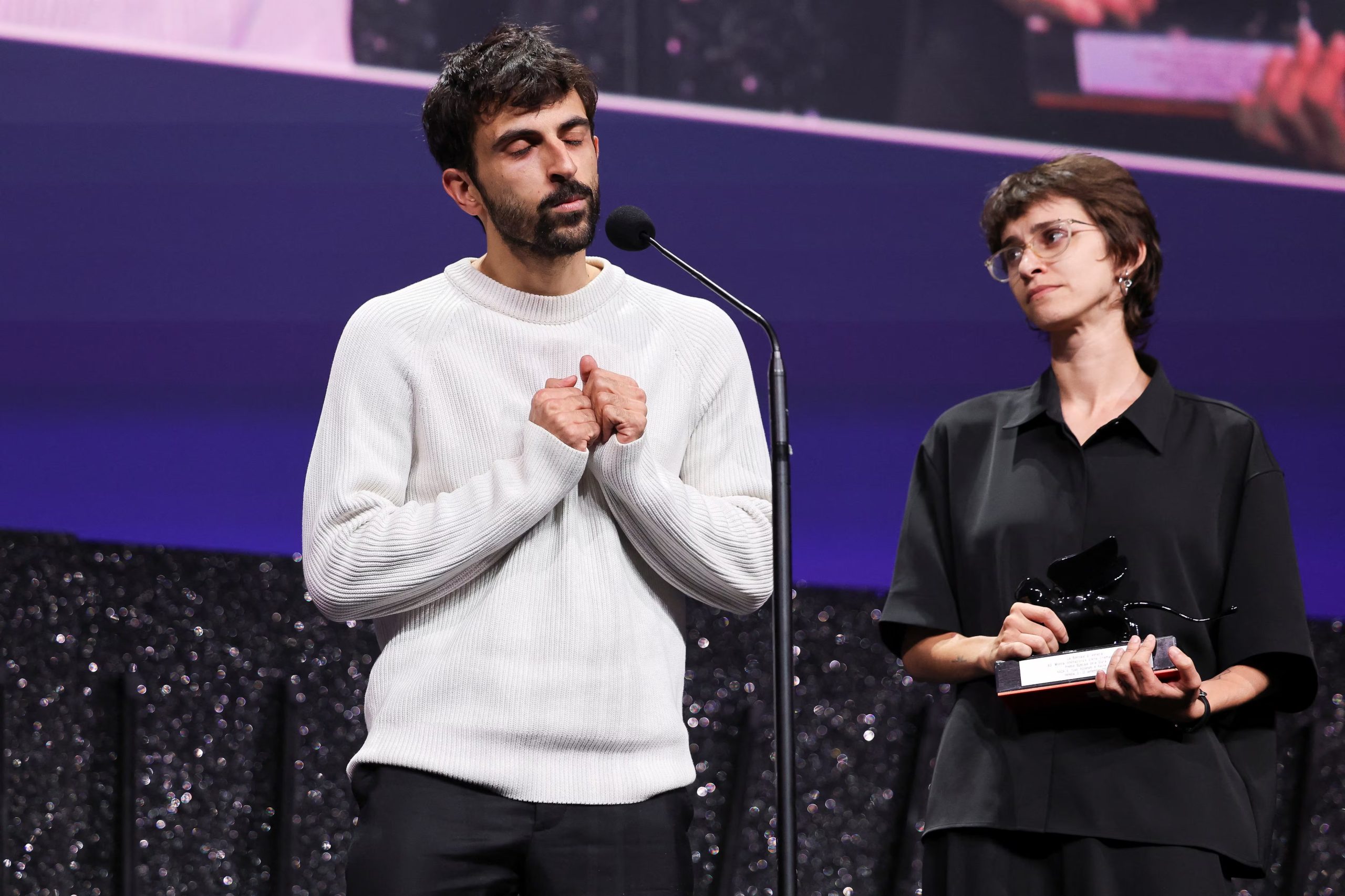 Los cineastas israelíes Yuval Abraham y Rachel Szor, directores del documental 'NAZA', que obtuvo el Premio Especial del Jurado