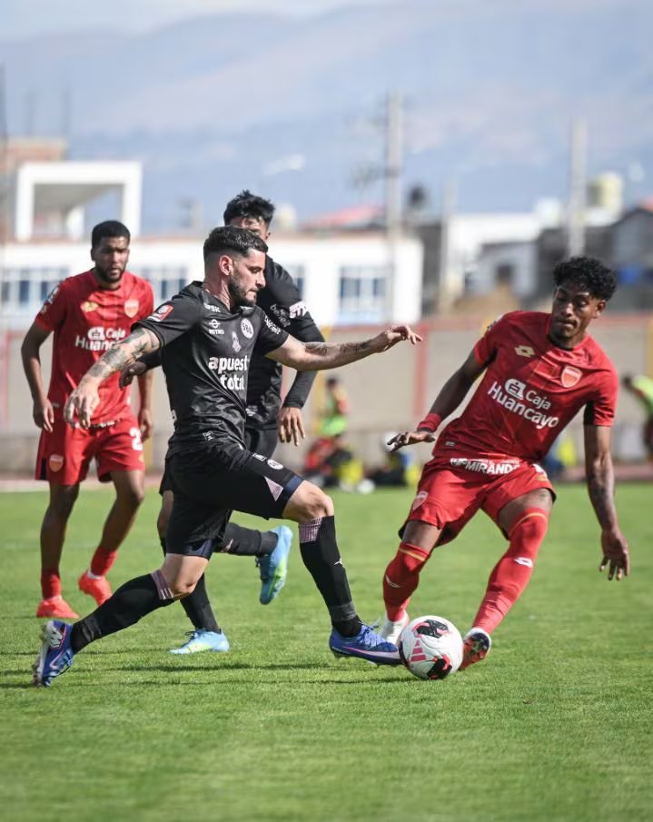 Luis Urruti lamentó que Sport Boys perdiera una oportunidad de acercarse al liderato del Clausura. El atacante sostuvo que el arbitraje terminó afectando la ilusión del plantel de pelear por el título. (Liga 1)