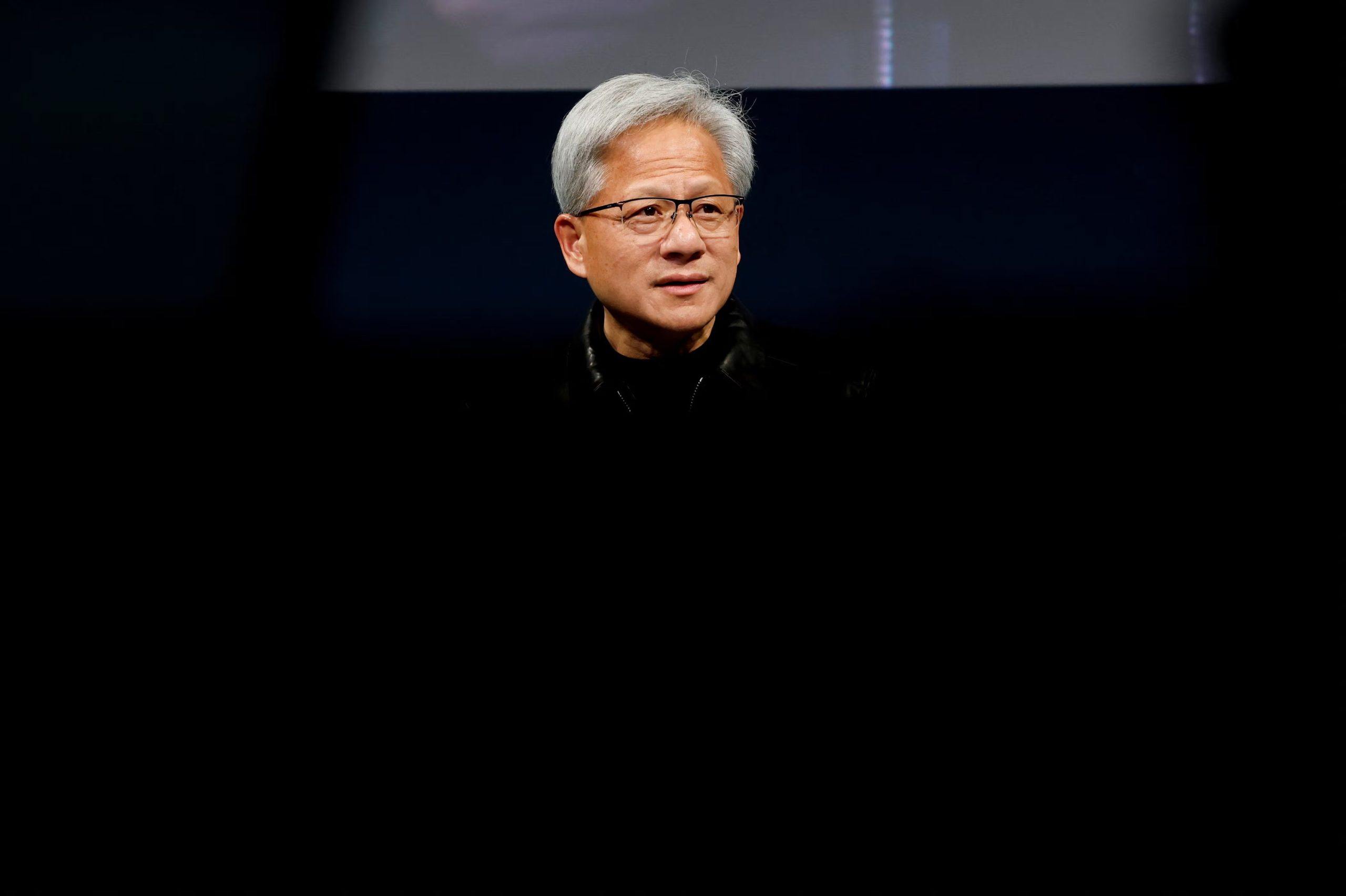 Jensen Huang dijo que trabaja los siete días de la semana por temor a que Nvidia colapse y aseguró que no planea retirarse. (REUTERS/Kim Kyung-Hoon)