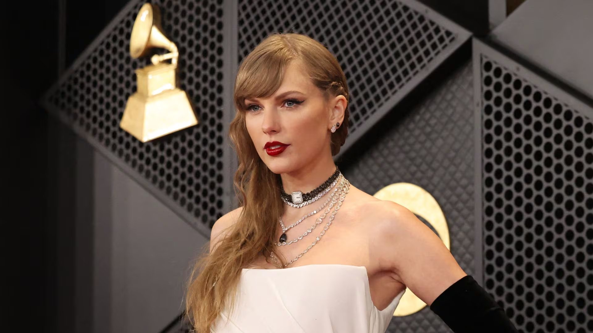 Taylor Swift anunció el lanzamiento de su sencillo 