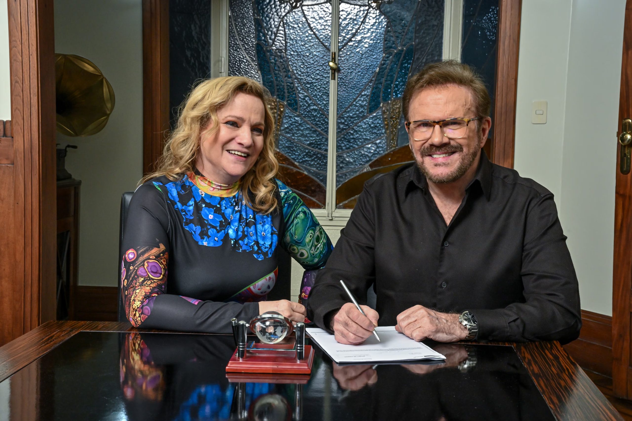 La película repasará el camino que convirtió a Pimpinela en un fenómeno popular internacional. (Flotta)