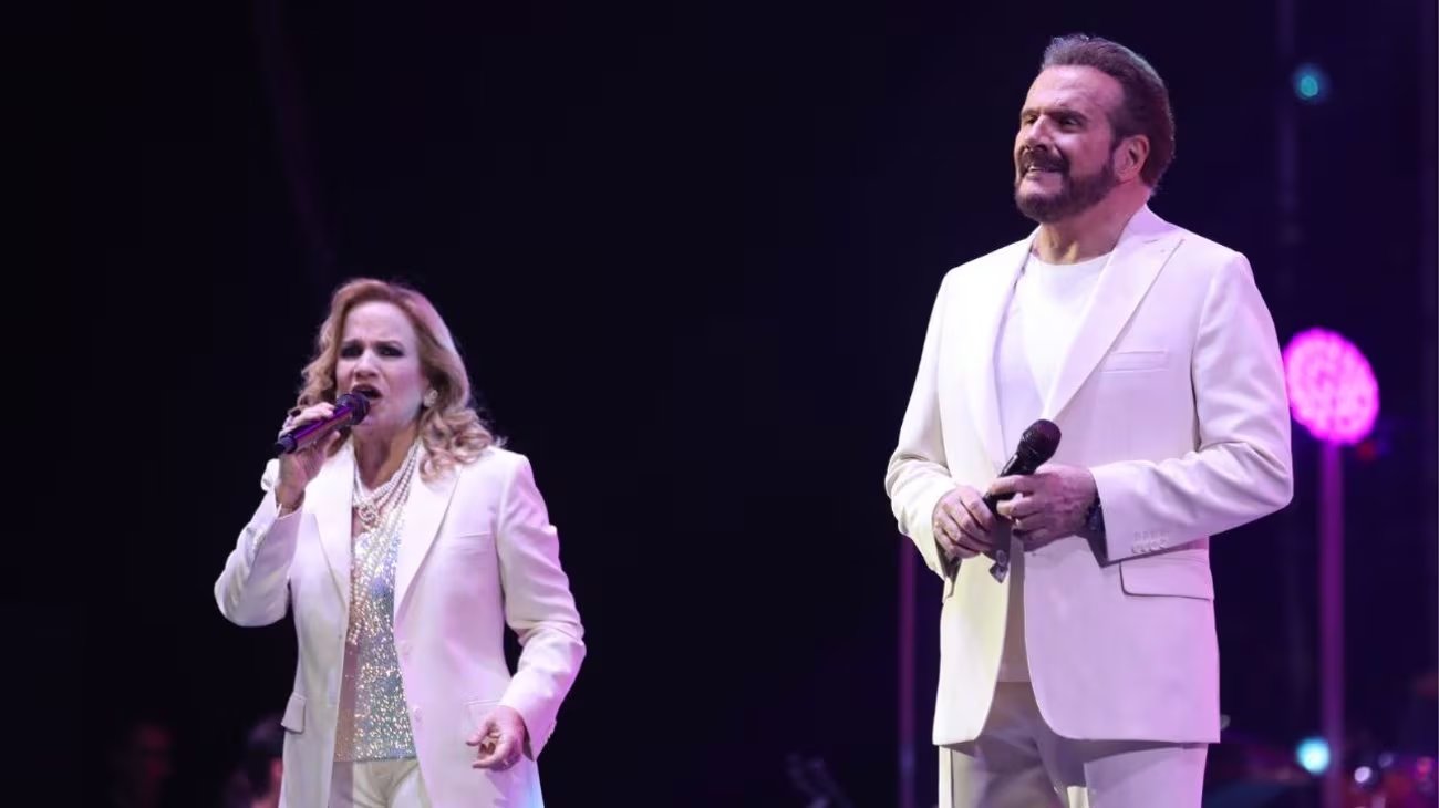Con más de 40 años de trayectoria, Pimpinela suma ahora una película a su historia artística.
