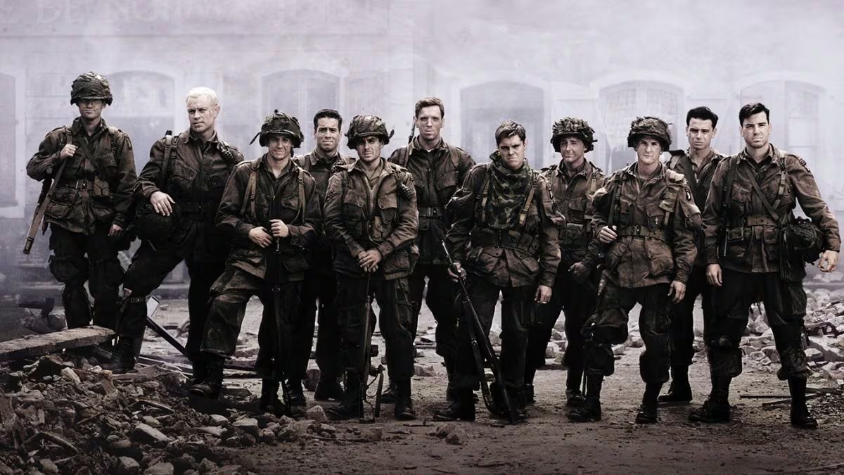 A 25 años de su estreno, Hermanos de sangre conserva un lugar influyente en la televisión estadounidense por su escala y sus decisiones creativas (Netflix)