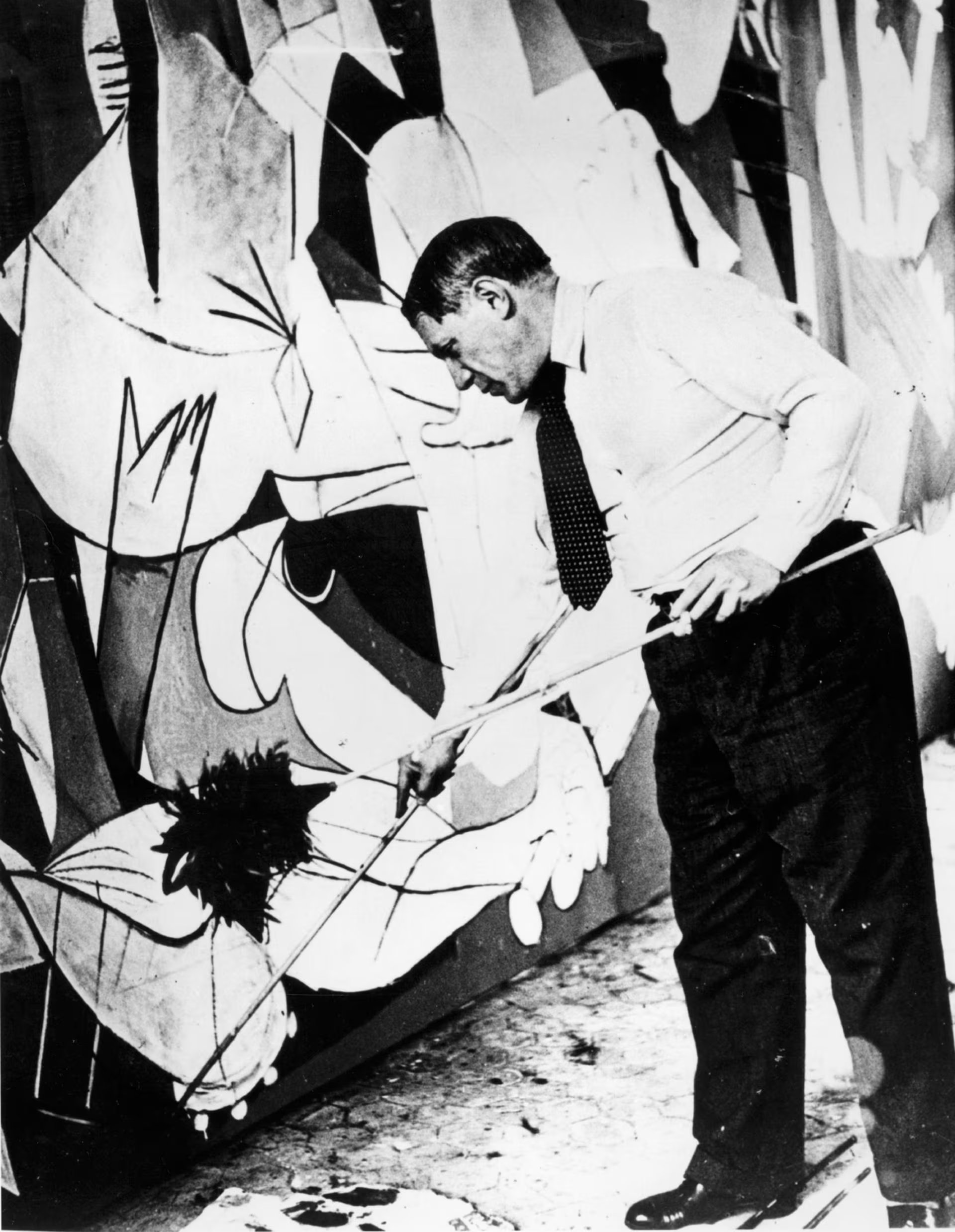 El artista trabajó durante 34 días en la obra, e hizo más de sesenta bocetos complementarios.
