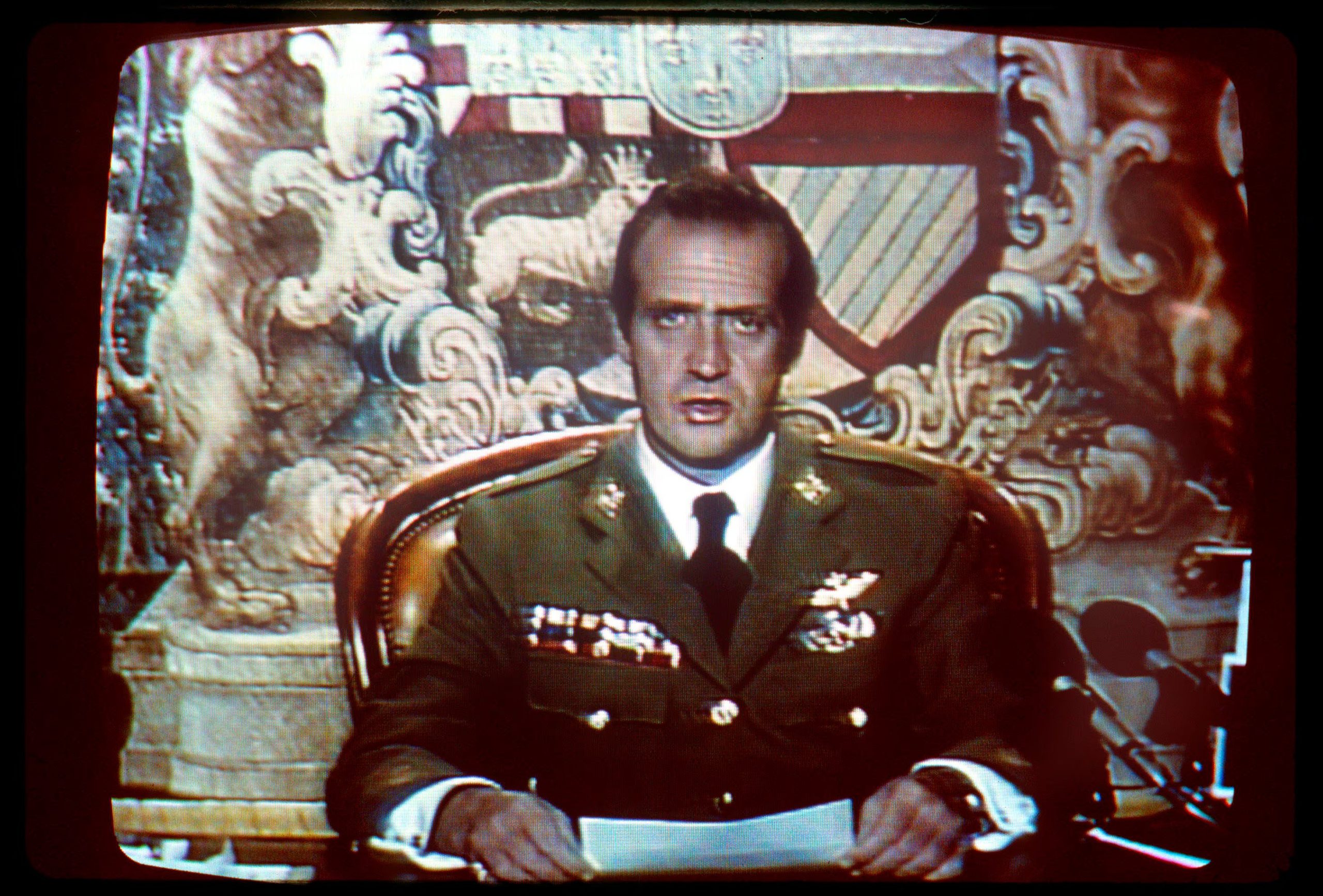 El rey Juan Carlos I fue clave en la desactivación del intento de golpe de Estado de febrero de 1981. EFE/TVE/Archivo