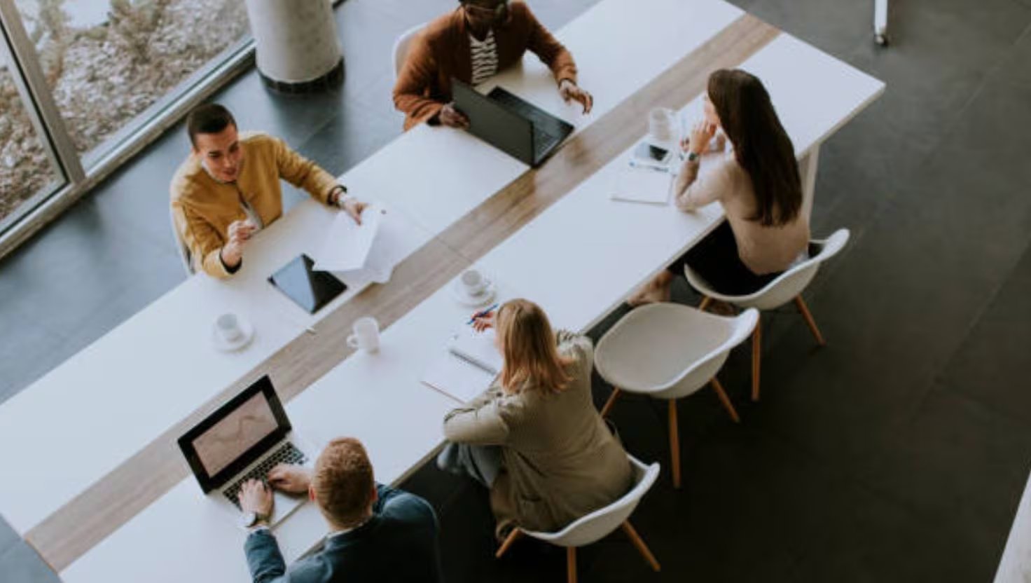 Las grabaciones de reuniones pueden reunir datos de clientes, precios, decisiones comerciales, estrategias, información financiera y referencias a trabajadores.

