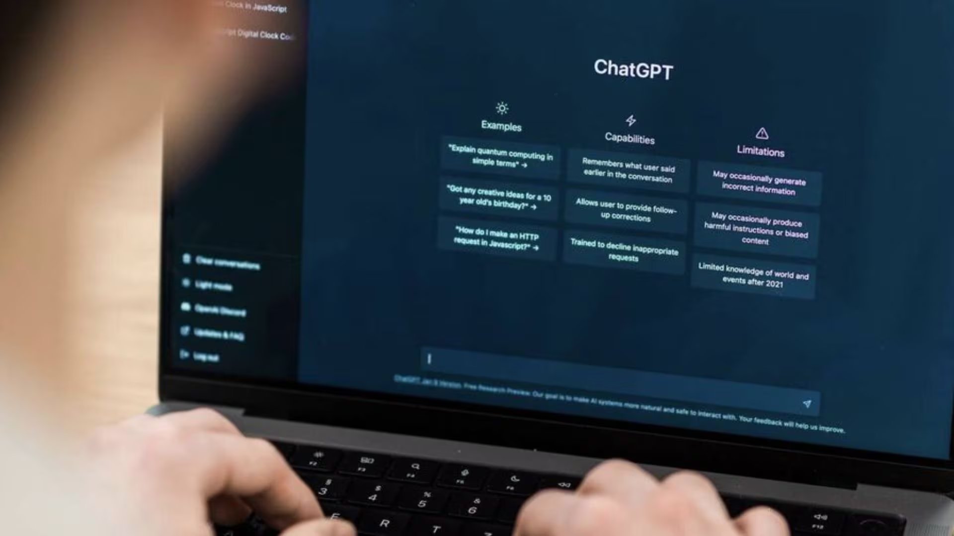 Ahora lo turistas usan la inteligencia artificial para planear sus viajes. - Crédito Freepik
