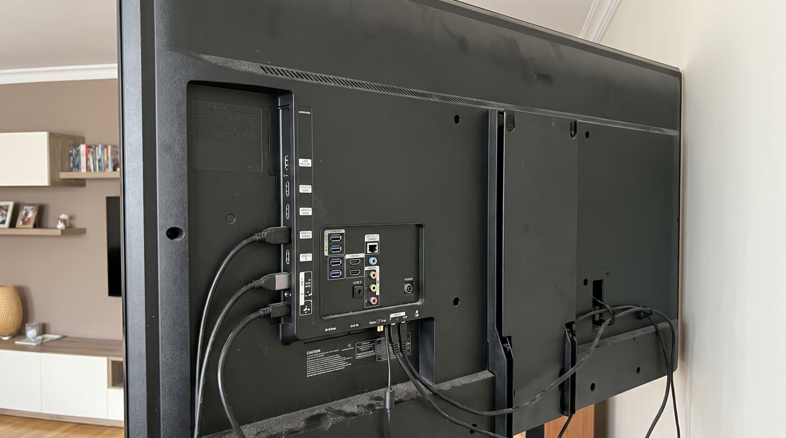 El televisor puede seguir conectándose a aplicaciones streaming si cuenta con un puerto HDMI. (Imagen Ilustrativa Infobae)