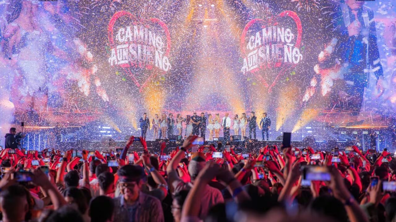 El aniversario 33 de Corazón Serrano reunió a más de 45 mil personas en el Estadio San Marcos y alcanzó el sold out.