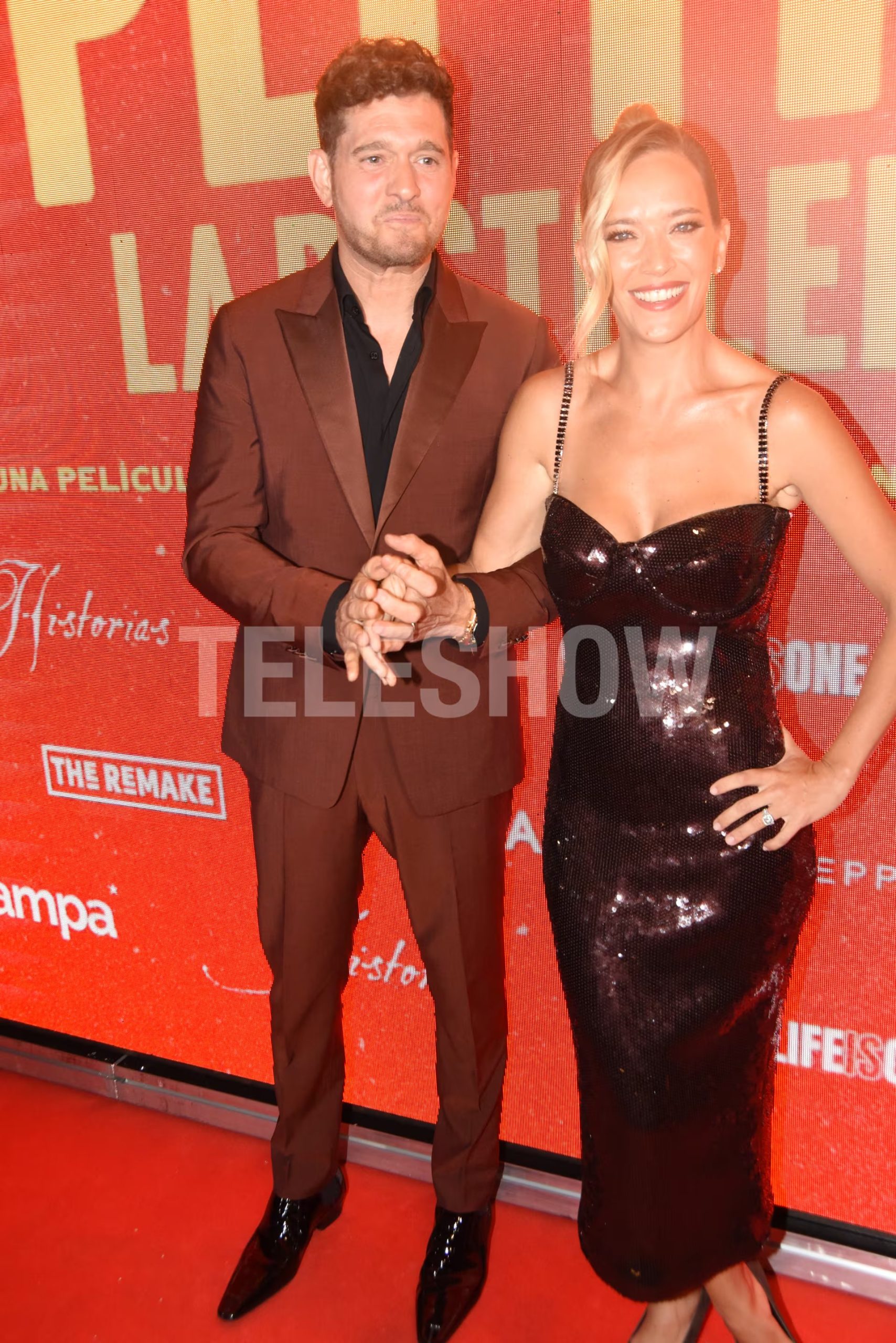 Luisana Lopilato posó de la mano junto a su marido, Michael Bublé, en la alfombra roja del estreno