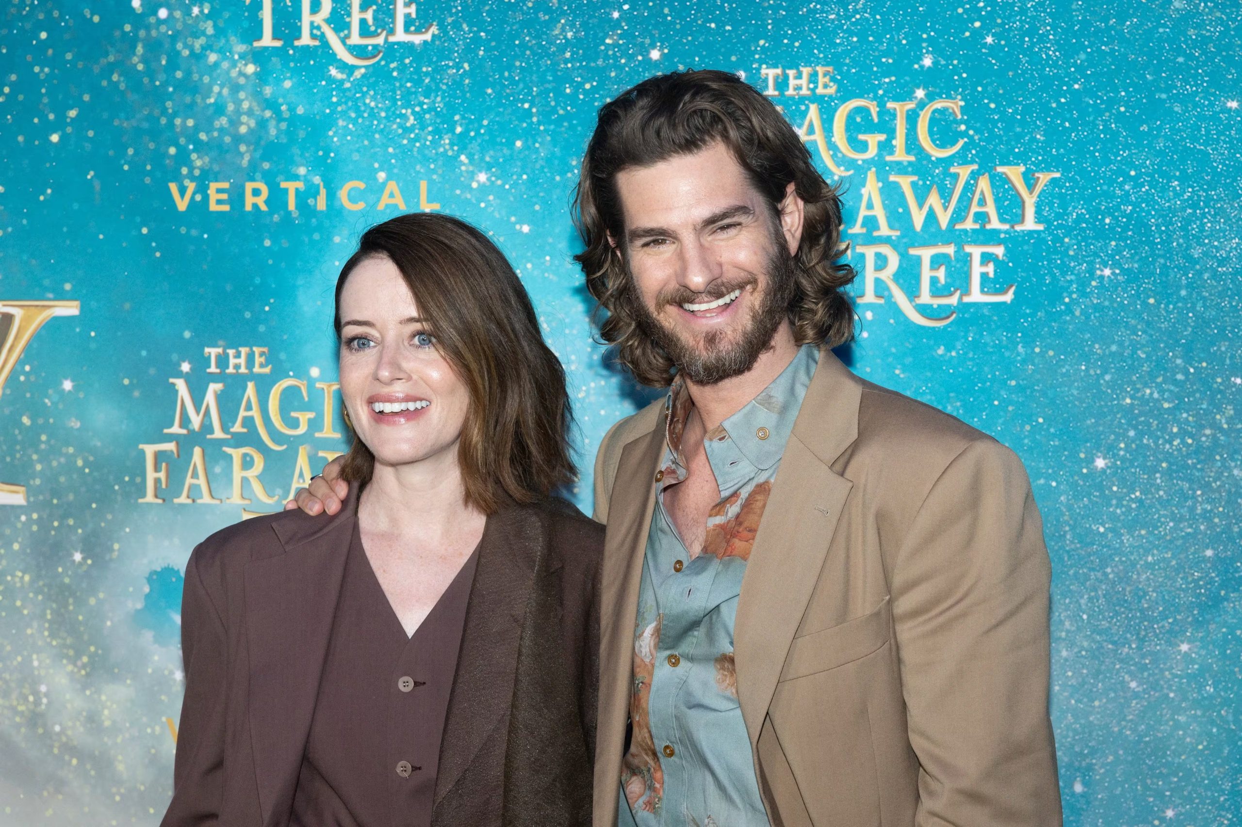 Claire Foy dijo que tenía críticas sobre el desempeño de Andrew Garfield como actor, pero prefirió expresarlas por escrito en una carta (REUTERS/Jordan Tovin)
