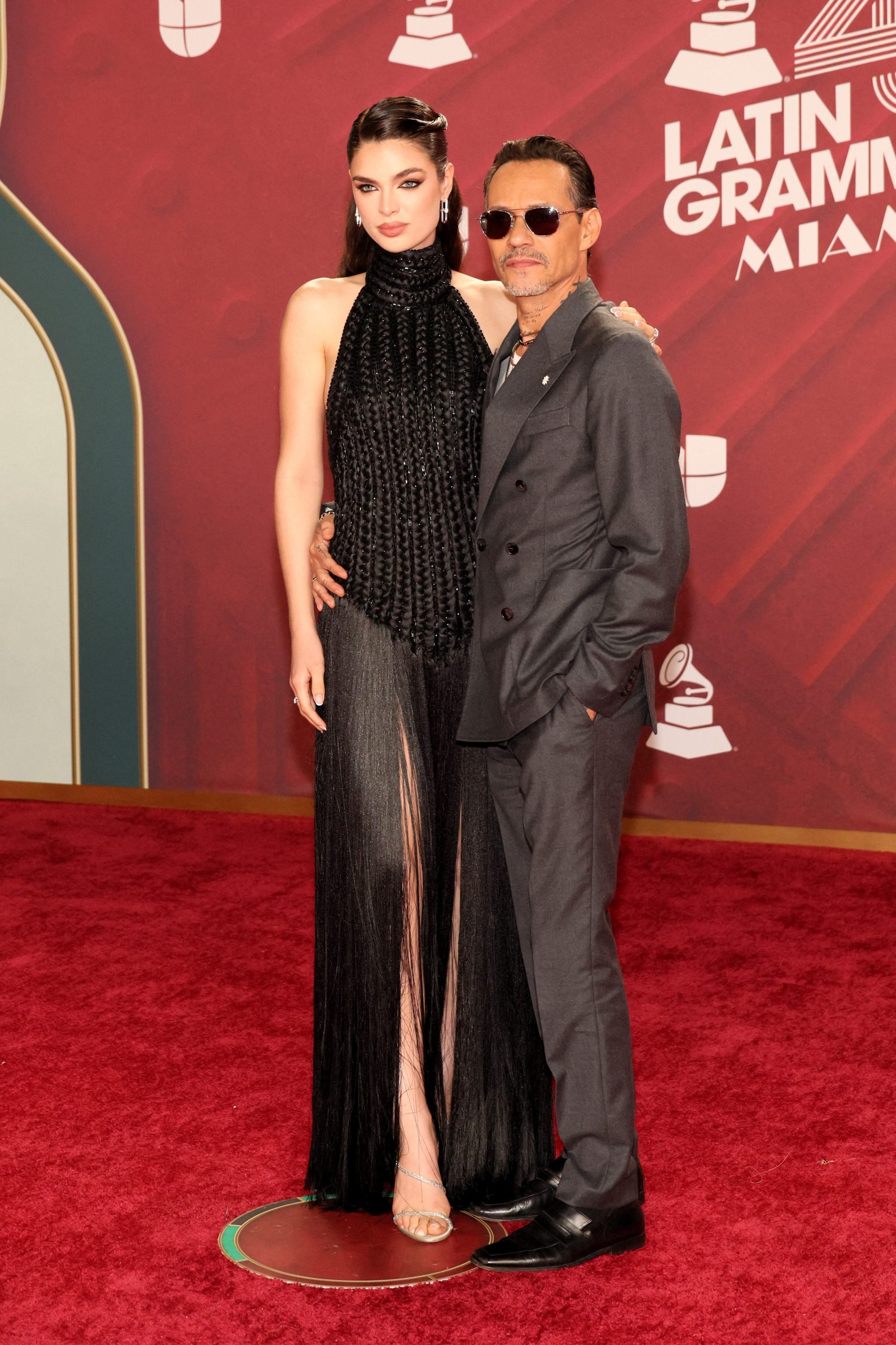 Marc Anthony llevó su estilo de moda a una colección masculina con Kohl’s que incluyó trajes, chaquetas, abrigos, suéteres, jeans, calzado y accesorios