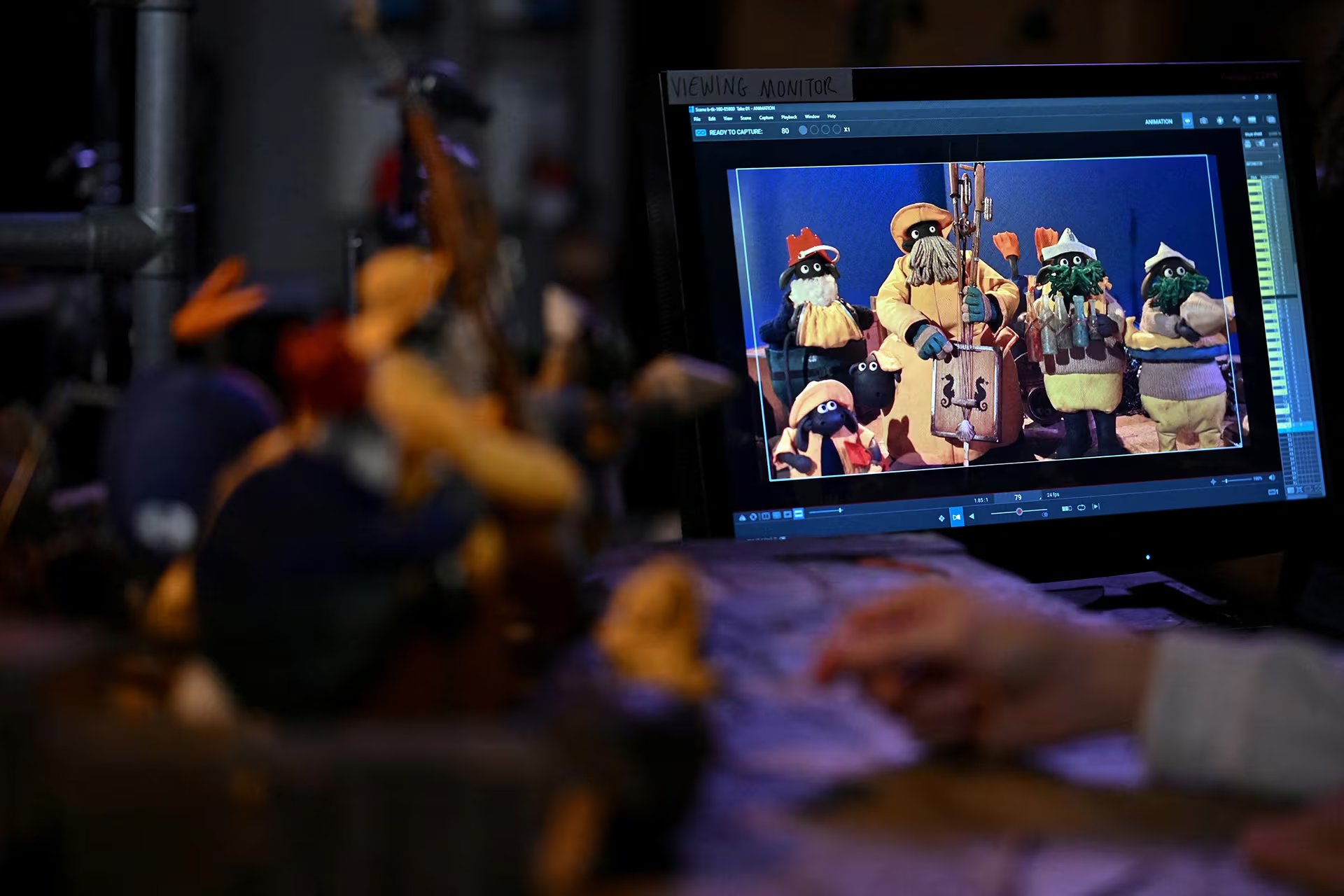 La producción de Shaun the Sheep se desarrolló durante tres años y medio en unas 40 salas de filmación con escenarios a escala y fondo azul