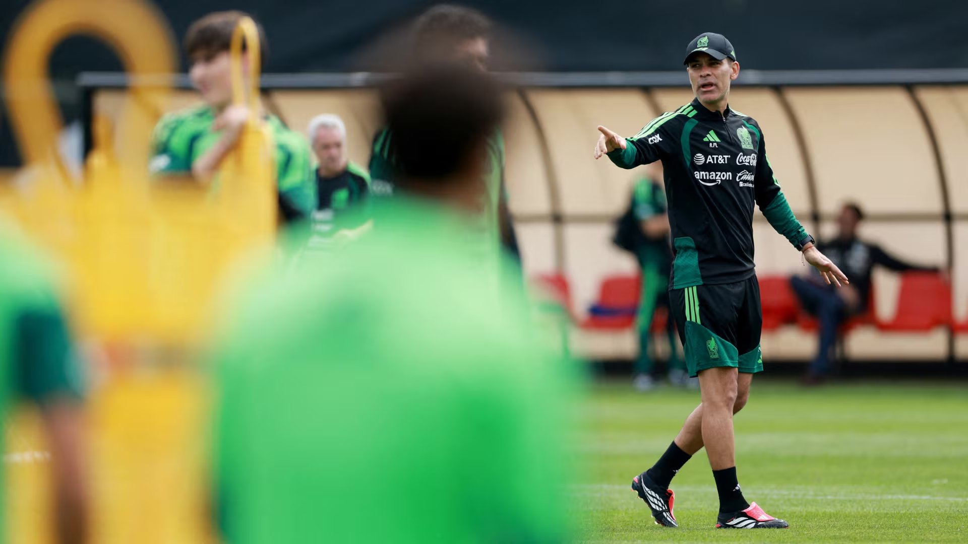 Rafael Márquez prepara su estreno con la Selección Mexicana este sábado 26 de septiembre con el Chucky Lozano de regreso y dos decisiones pendientes. REUTERS/Raquel Cunha