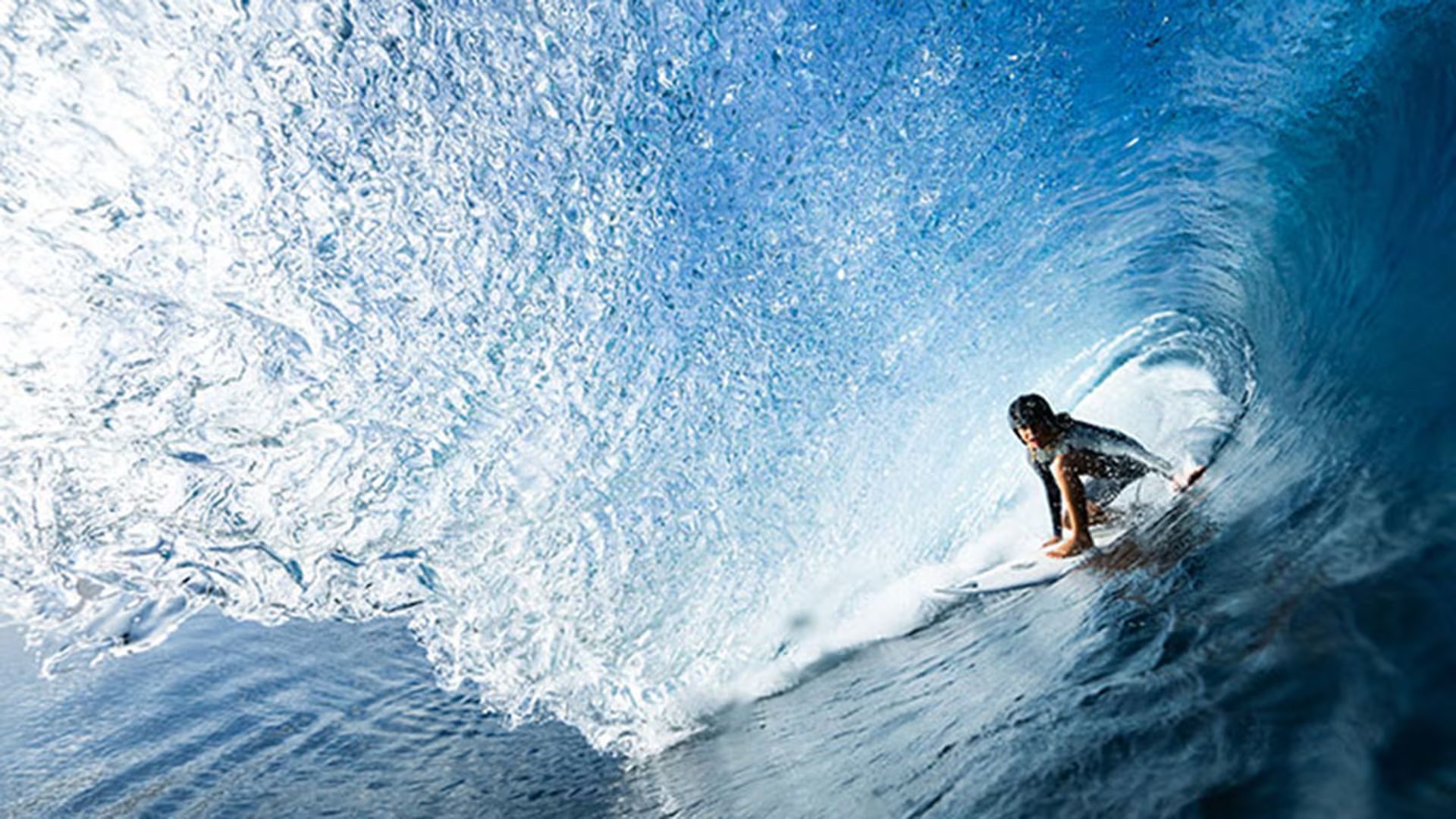 Kelia Mehani Gallina se convirtió a los 12 años en la persona más joven en competir en el Championship Tour de la World Surf League (Créditos: Guinness World Records)