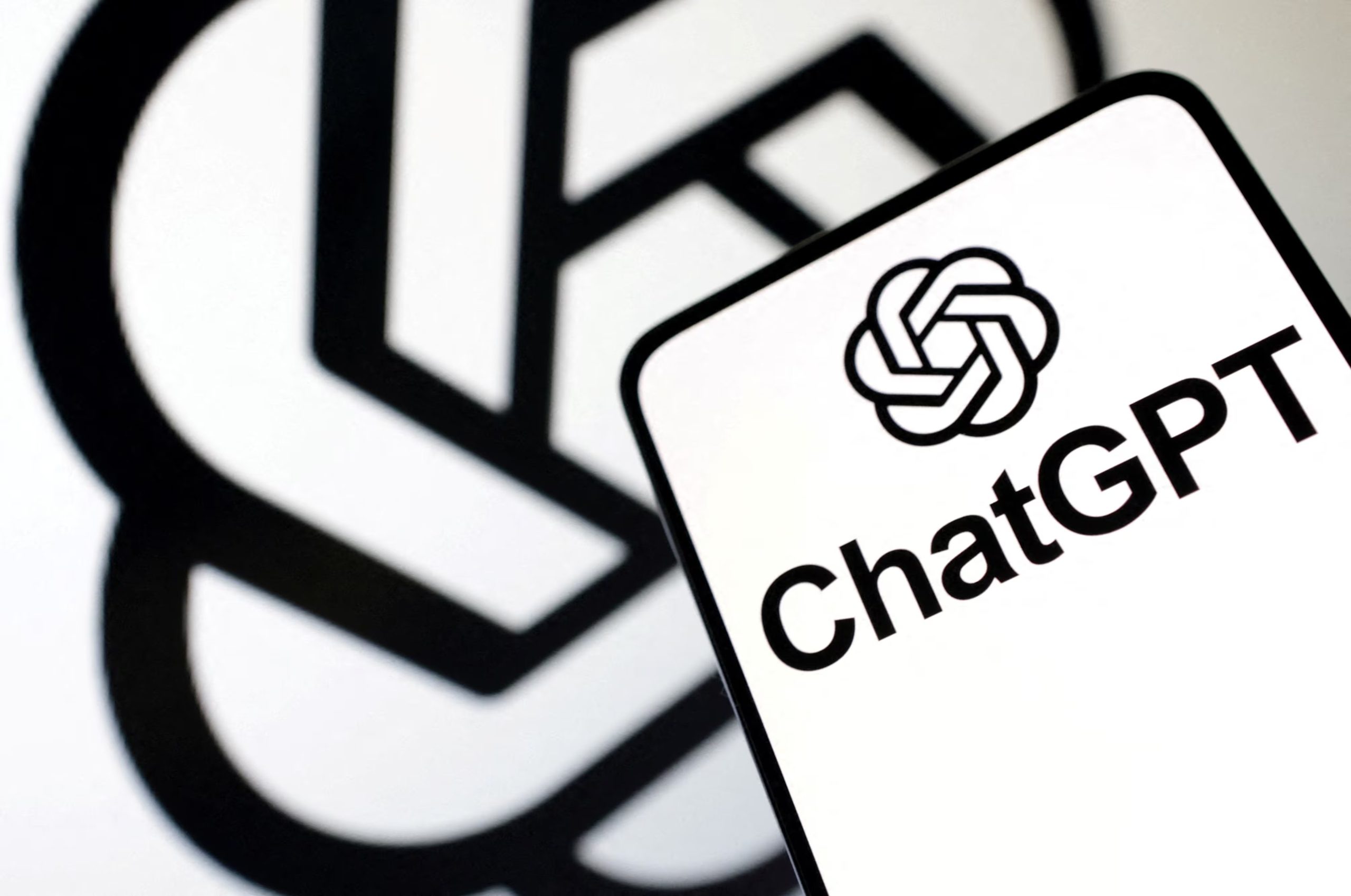 ChatGPT Voice ahora puede interactuar con correos, calendarios y Slack. REUTERS/Dado Ruvic/Illustration/File Photo