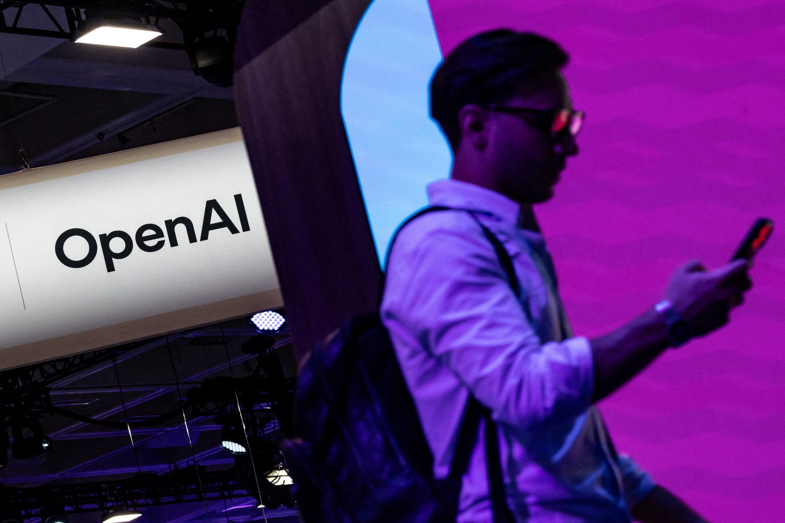 La nueva inyección de capital ubicaría a la empresa por encima de Anthropic en el mercado privado. (REUTERS/Carlos Barria/File Photo)