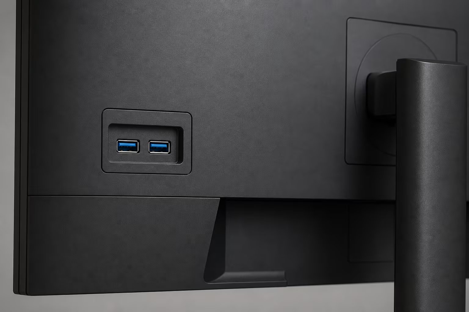 El almacenamiento externo conectado al monitor puede verse limitado por la velocidad de la conexión de entrada del concentrador. (Imagen Ilustrativa Infobae)