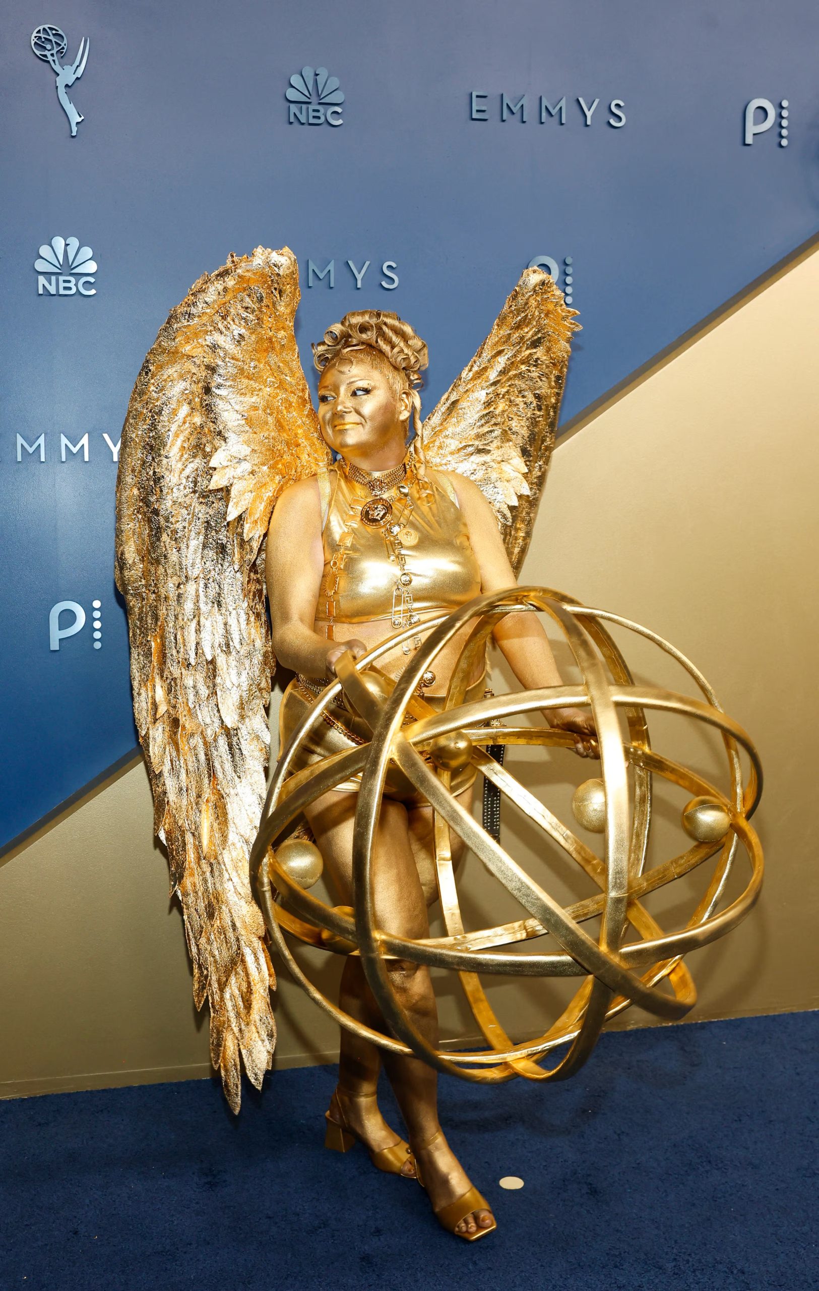 Megan Stalter en los Premios Emmy 2026. REUTERS/Caroline Brehman