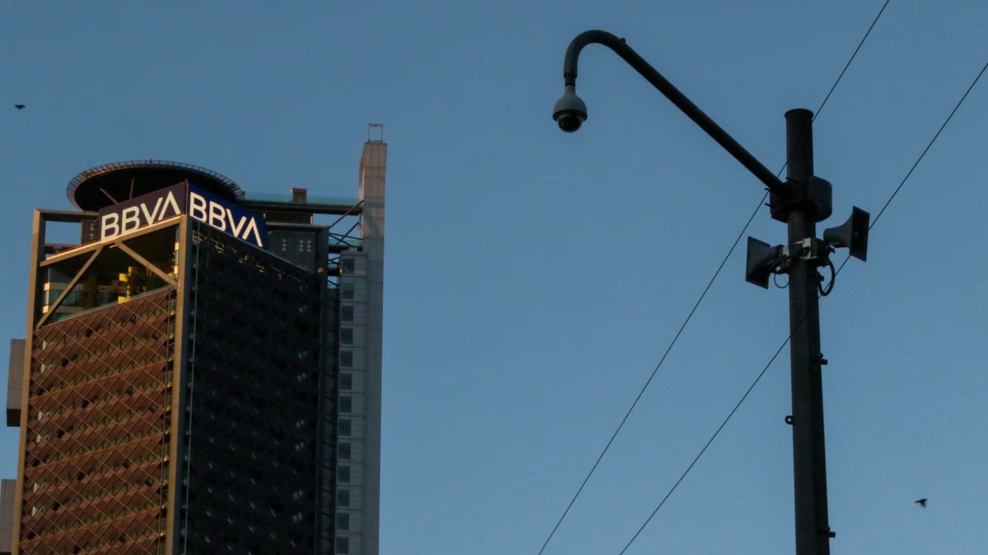 Los sistemas de altavoces se activaron en 14 mil sitios de la Ciudad de México.
Crédito: Cuartoscuro