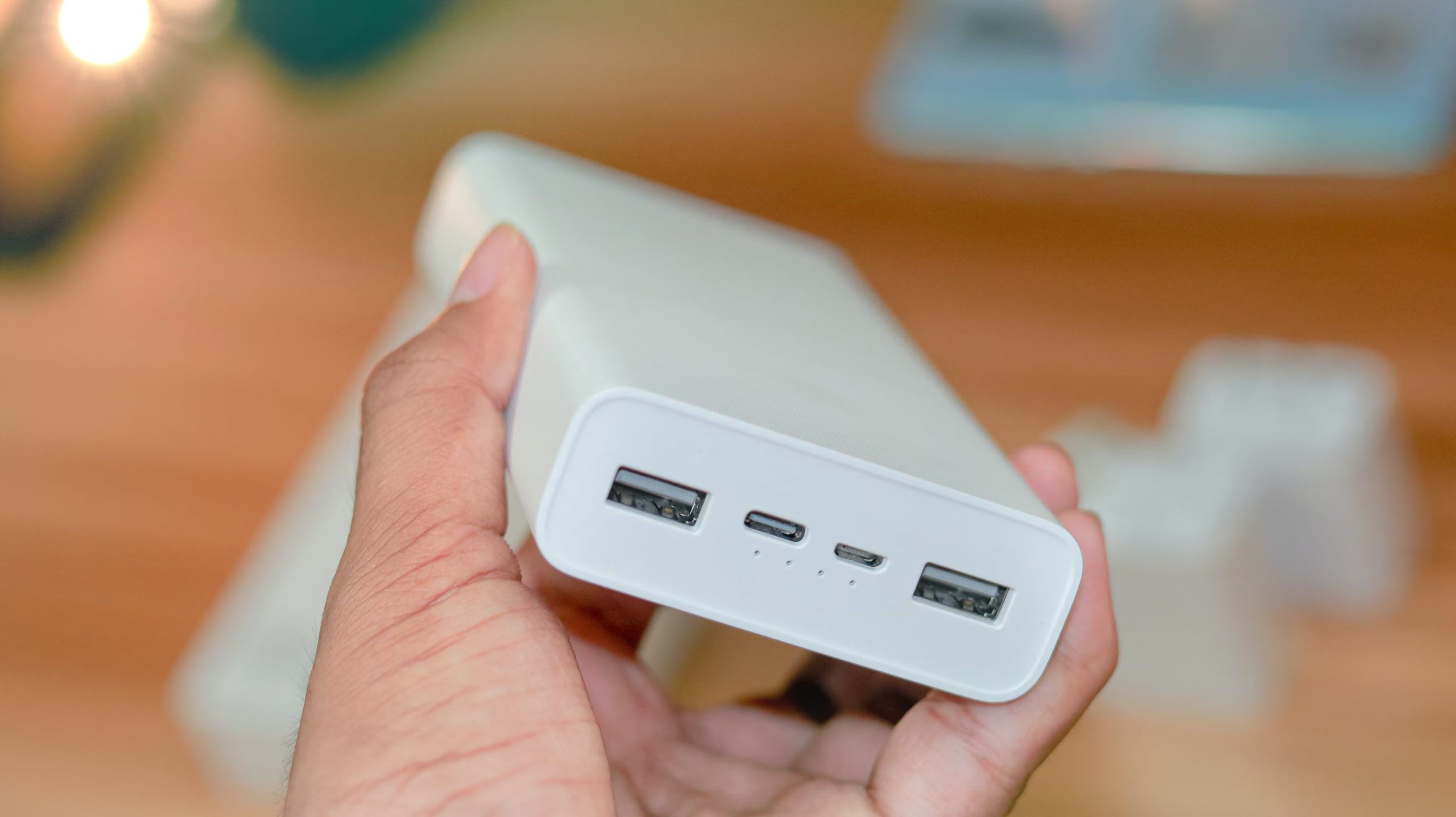 Estos dispositivos permiten llevar energía de forma portátil para cargar los ceulares.