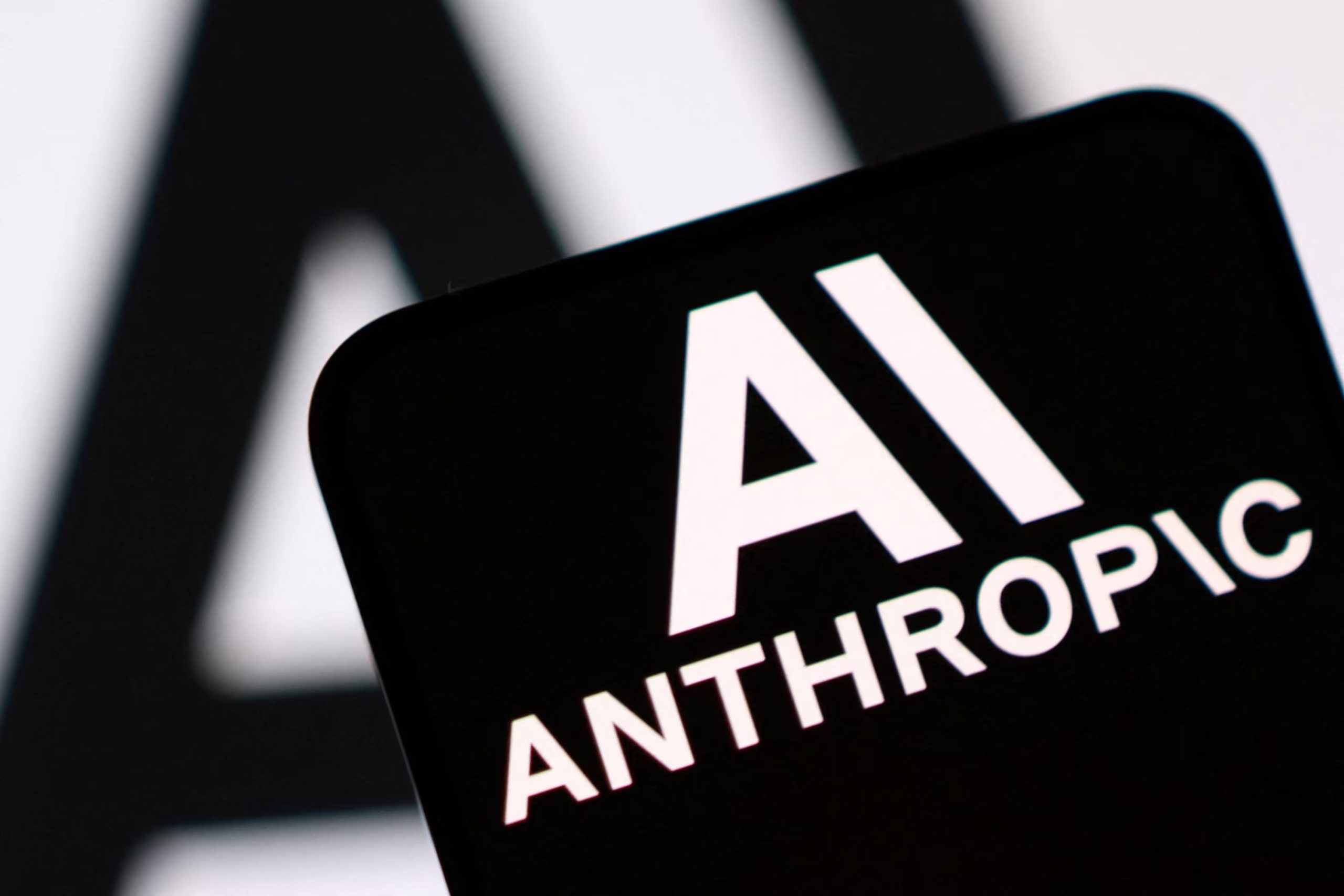 Un exinvestigador que dejó Anthropic declaró a la BBC que existe