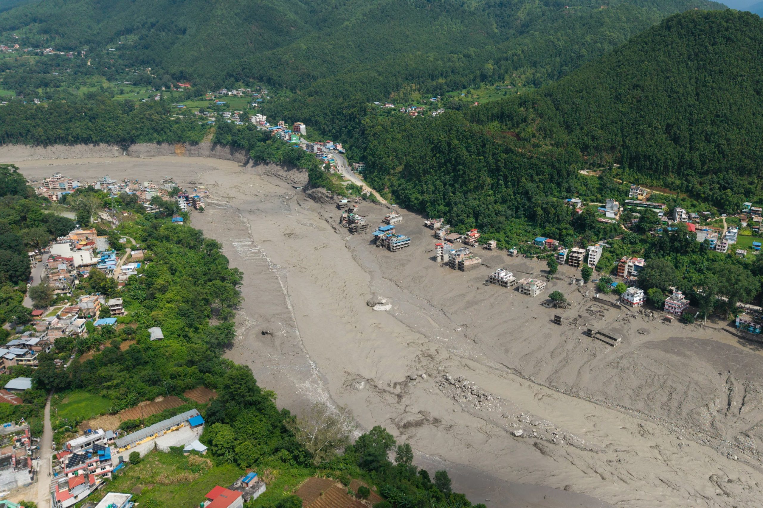 Imágenes del satélite Sentinel-1 de la ESA mostraron una aceleración del hielo antes del desastre en el Himalaya que no se interpretó a tiempo (REUTERS/Stringer)