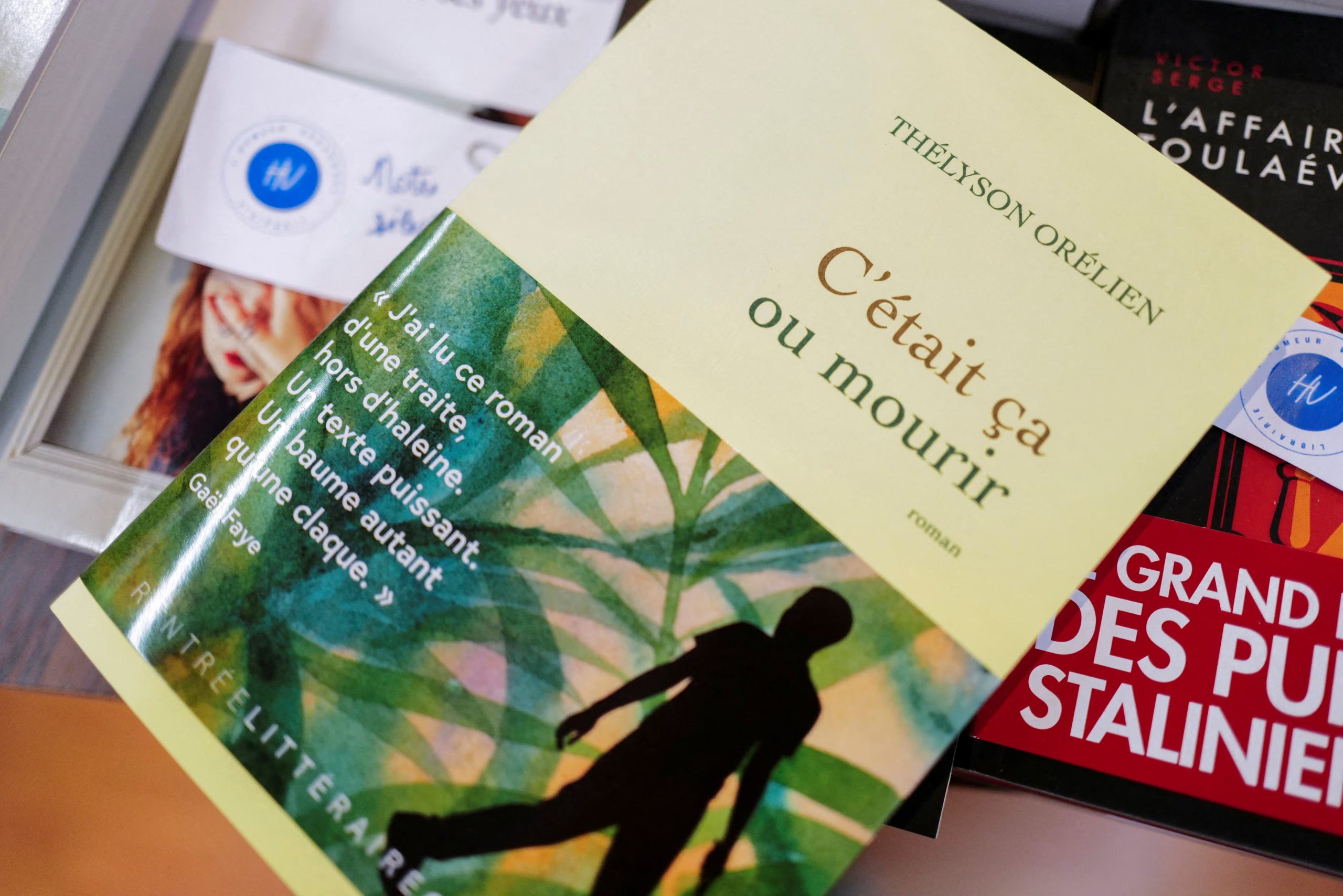 El libro de la polémica: 'C'etait ca ou mourir', de Thelyson Orelien. Reuters Sarah Meyssonnier/File Photo