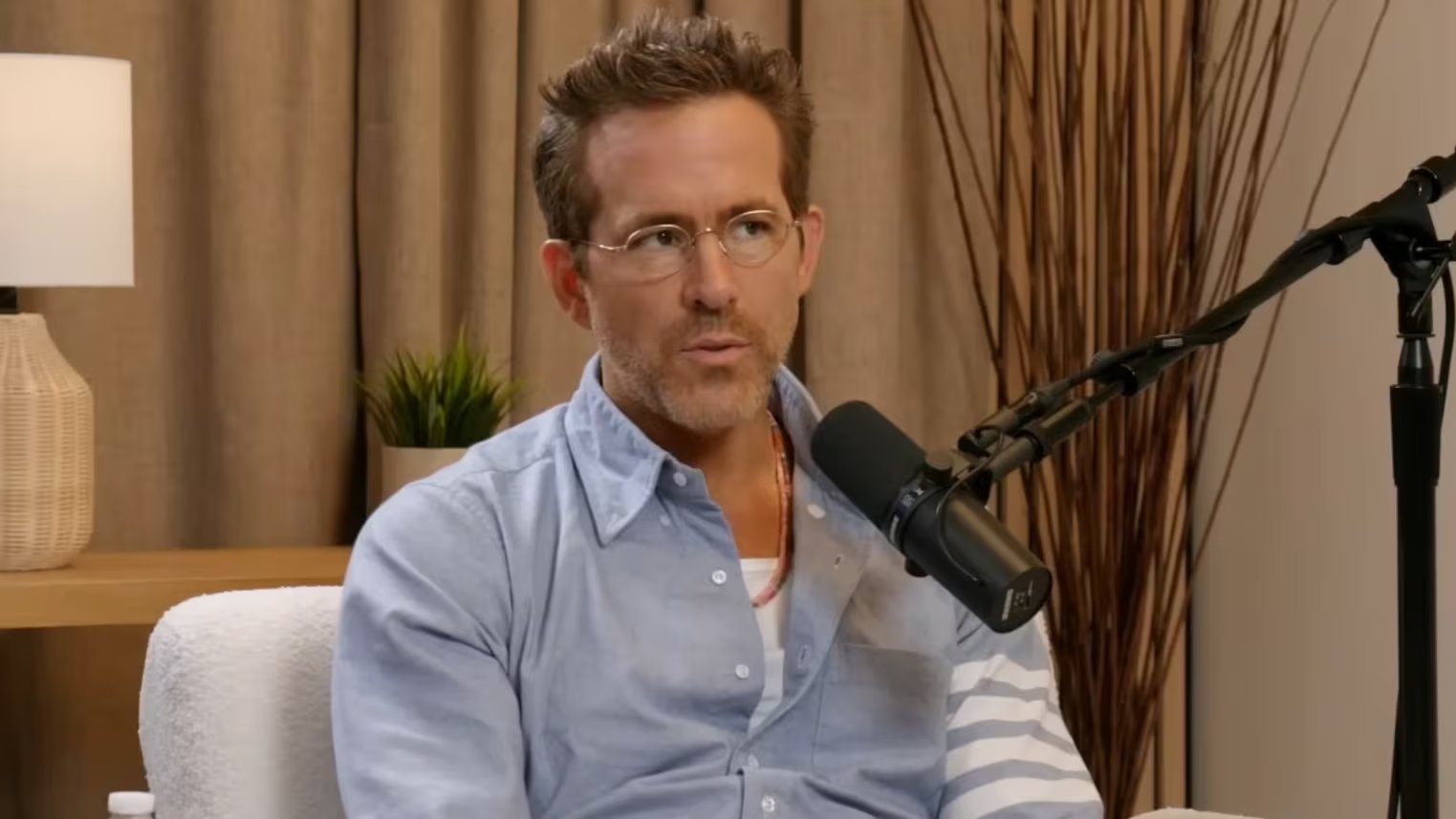 El actor describió una seguidilla de cumpleaños familiares entre septiembre y diciembre que llamó Birthday Alley (YouTube: On Film…With Kevin McCarthy Podcast)