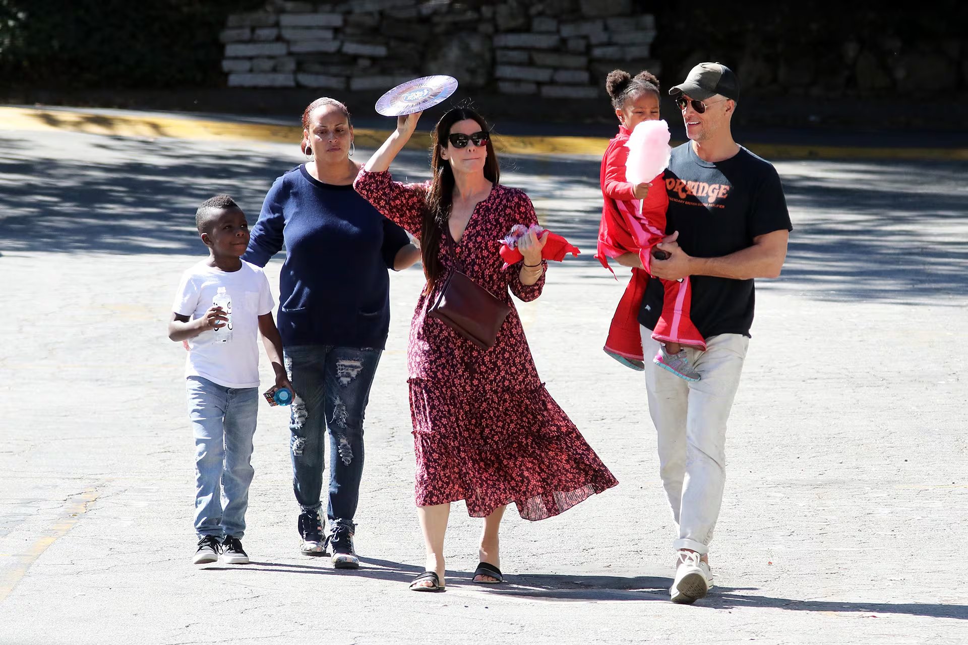 La actriz dijo que atravesó “un momento realmente oscuro” mientras procesaba el divorcio y criaba a su hijo Louis, recién adoptado (The Image Direct/The Grosby Group)